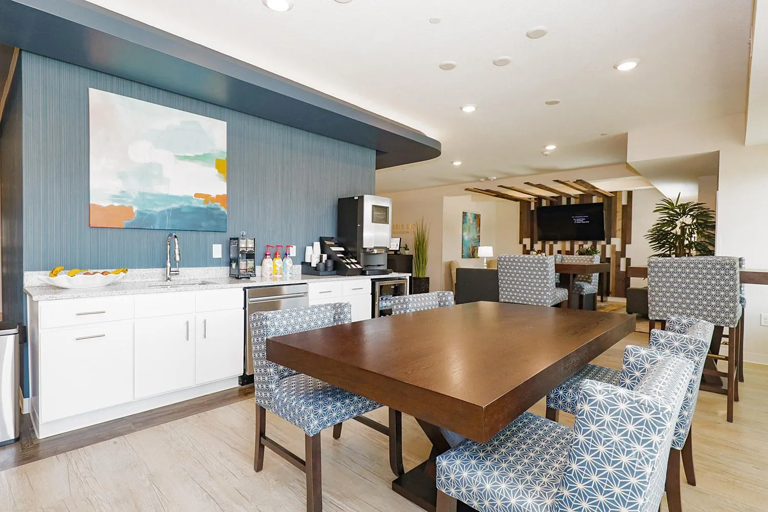 Communal lounge/ TV room in Parks Residential-Richardson