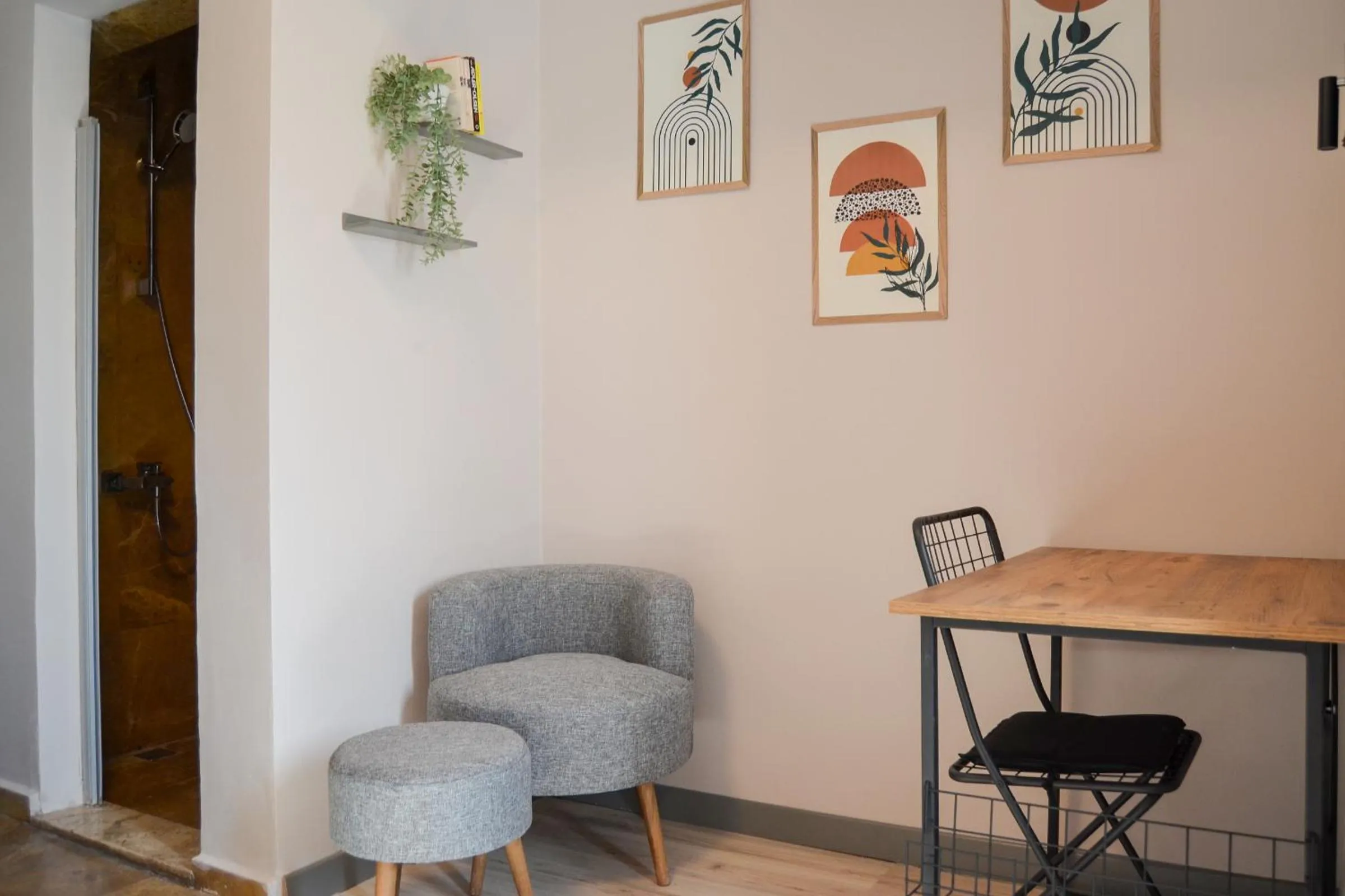 Living room in Akkan Hotel