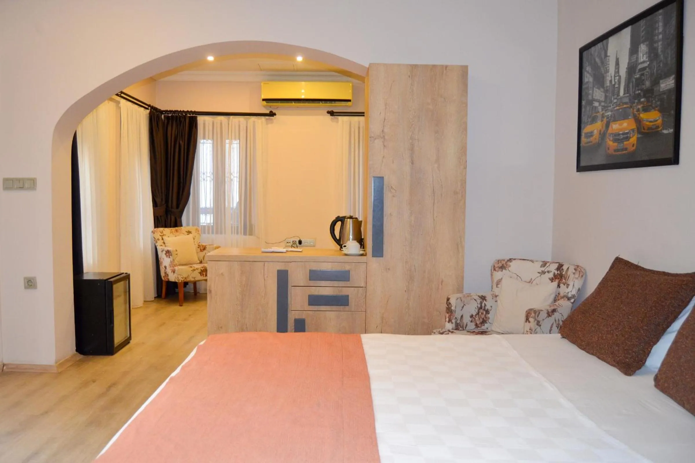 Bedroom, Bed in Akkan Hotel