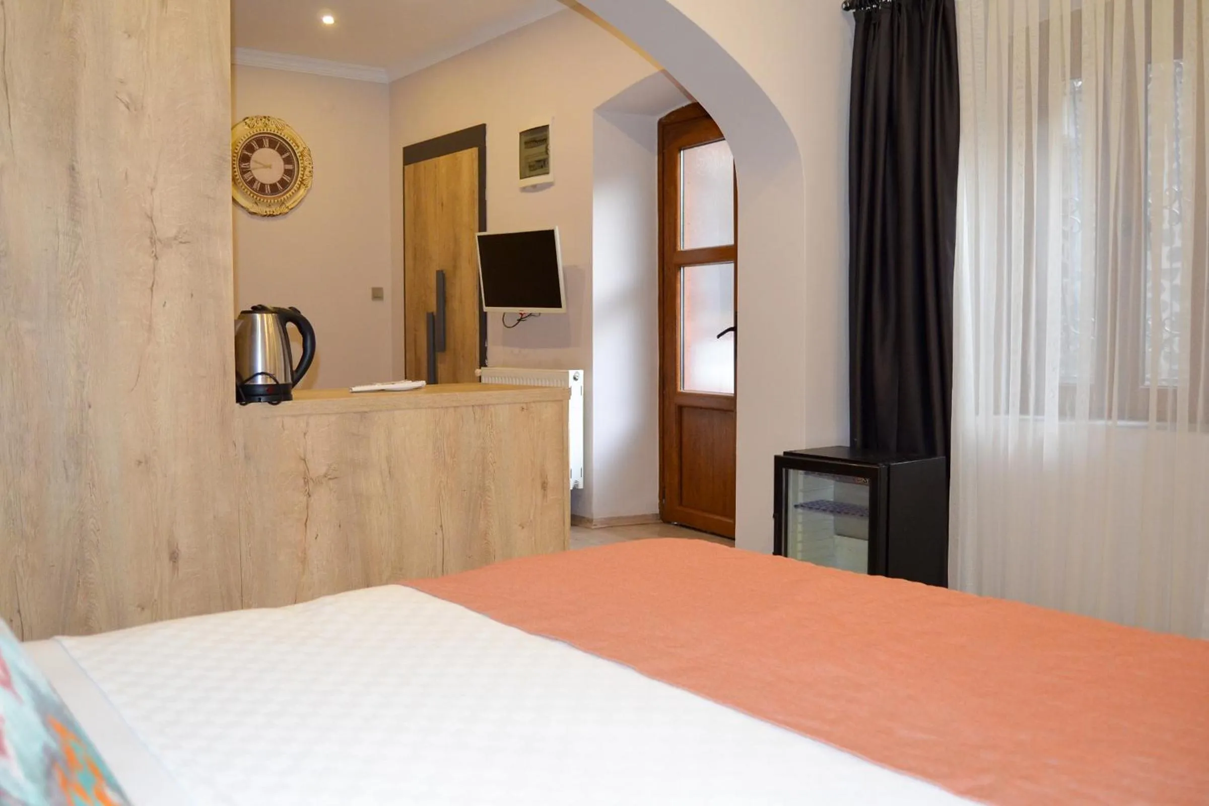 Bedroom, Bed in Akkan Hotel