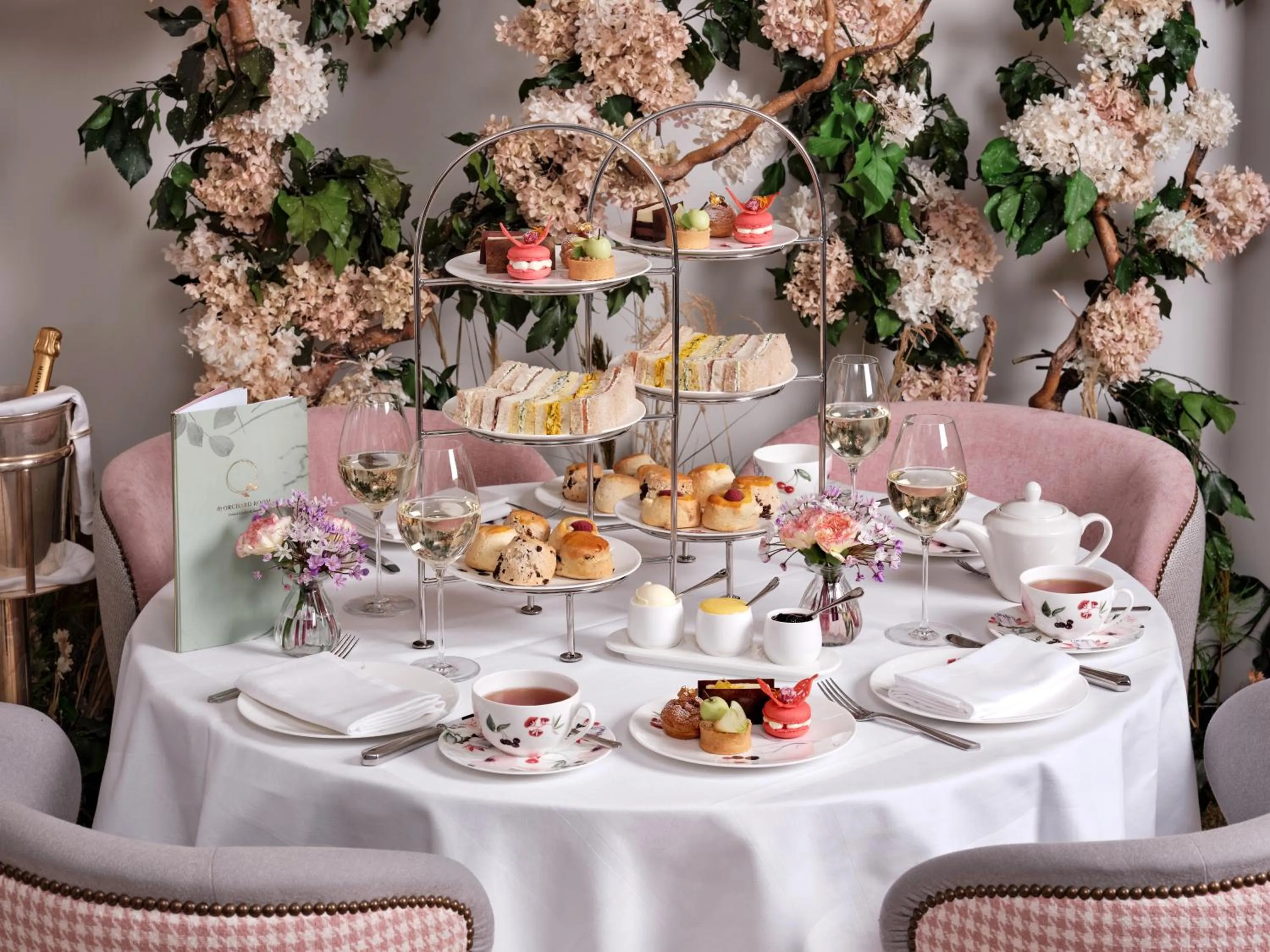 Restaurant/places to eat in Conrad London St James