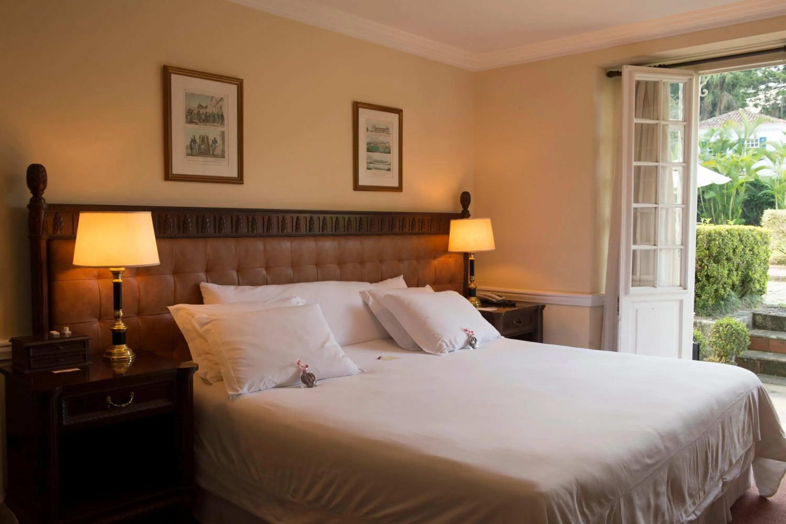 Bedroom, Bed in Hotel Solar do Império