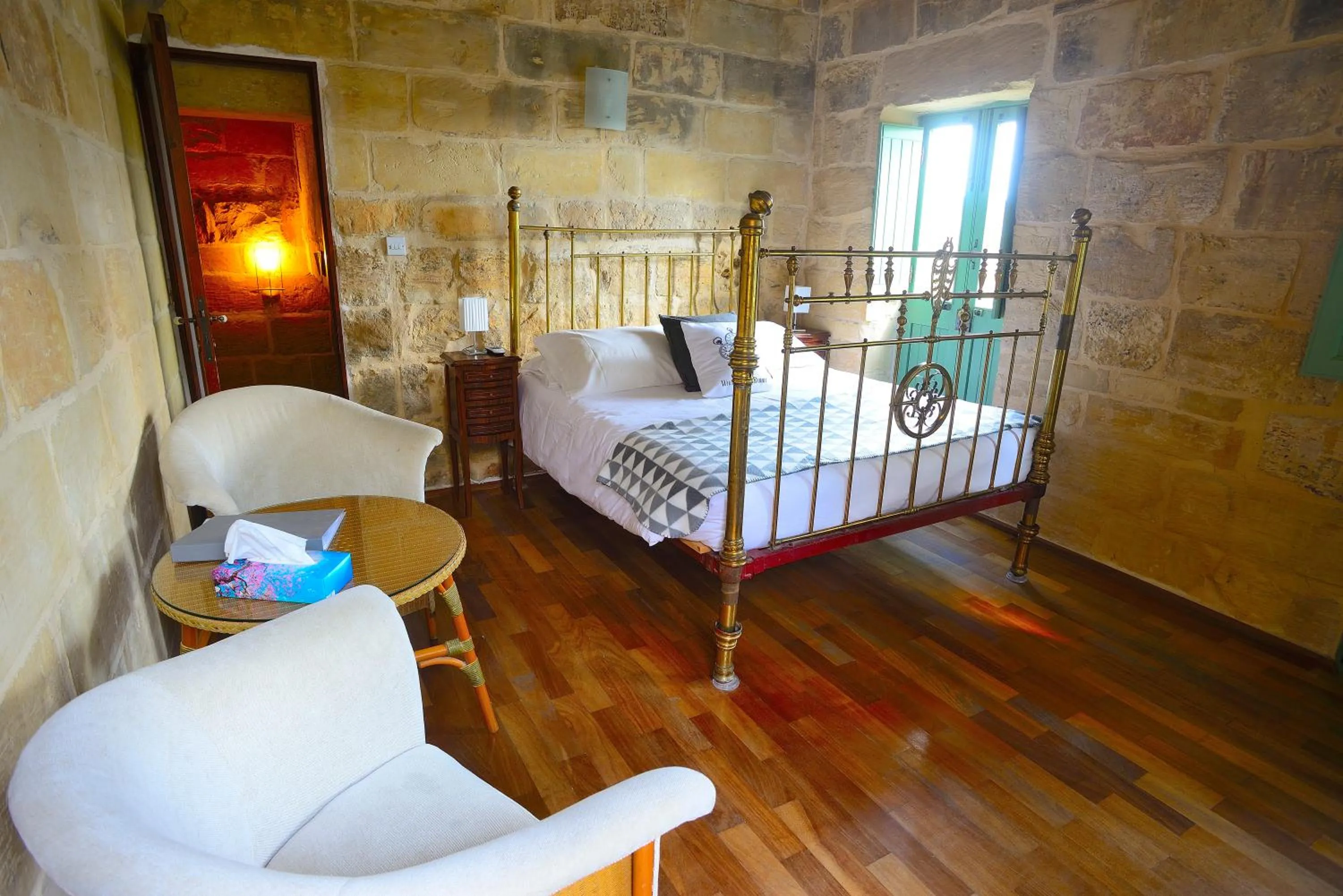 Bedroom, Bed in The Burrow Guest House