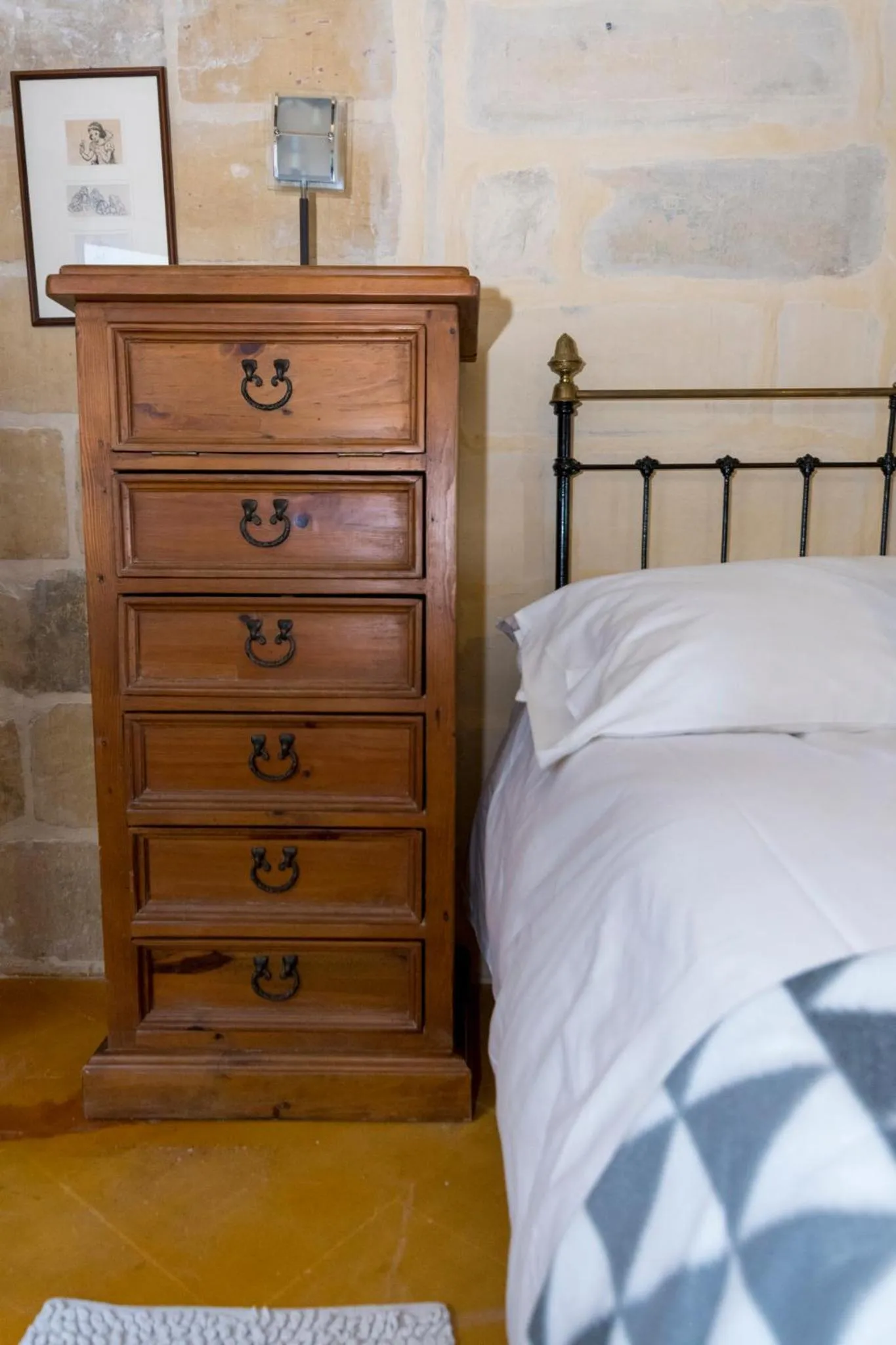 Bedroom, Bed in The Burrow Guest House