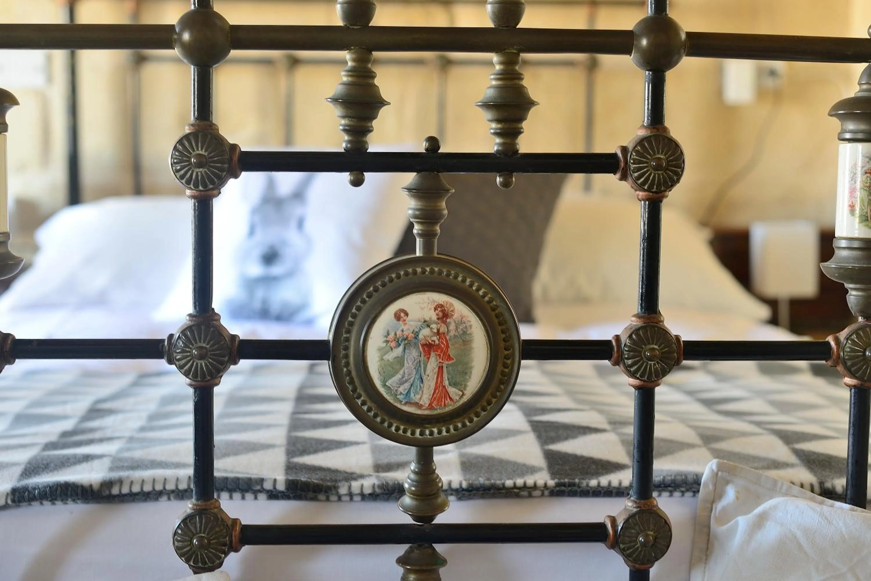 Bedroom, Bed in The Burrow Guest House