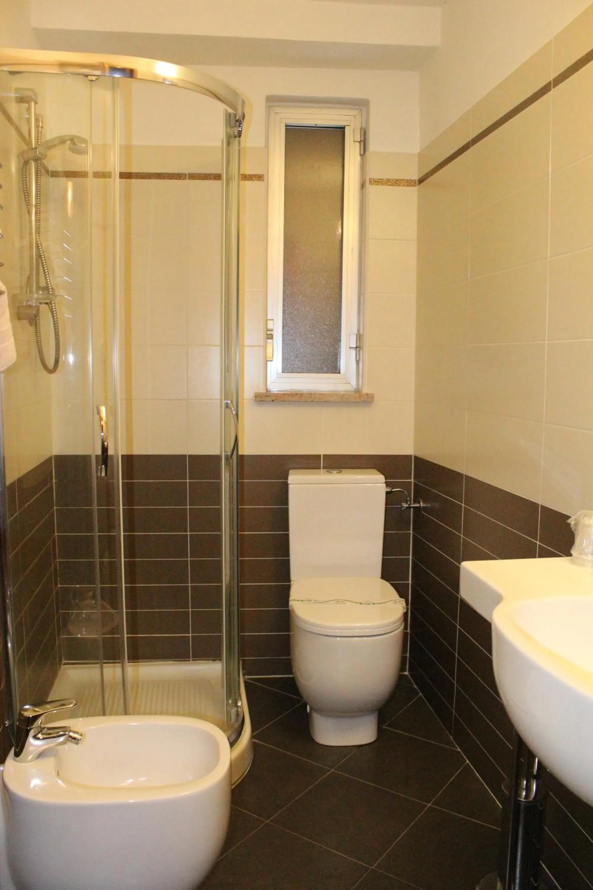 Bathroom in Hotel Rainero