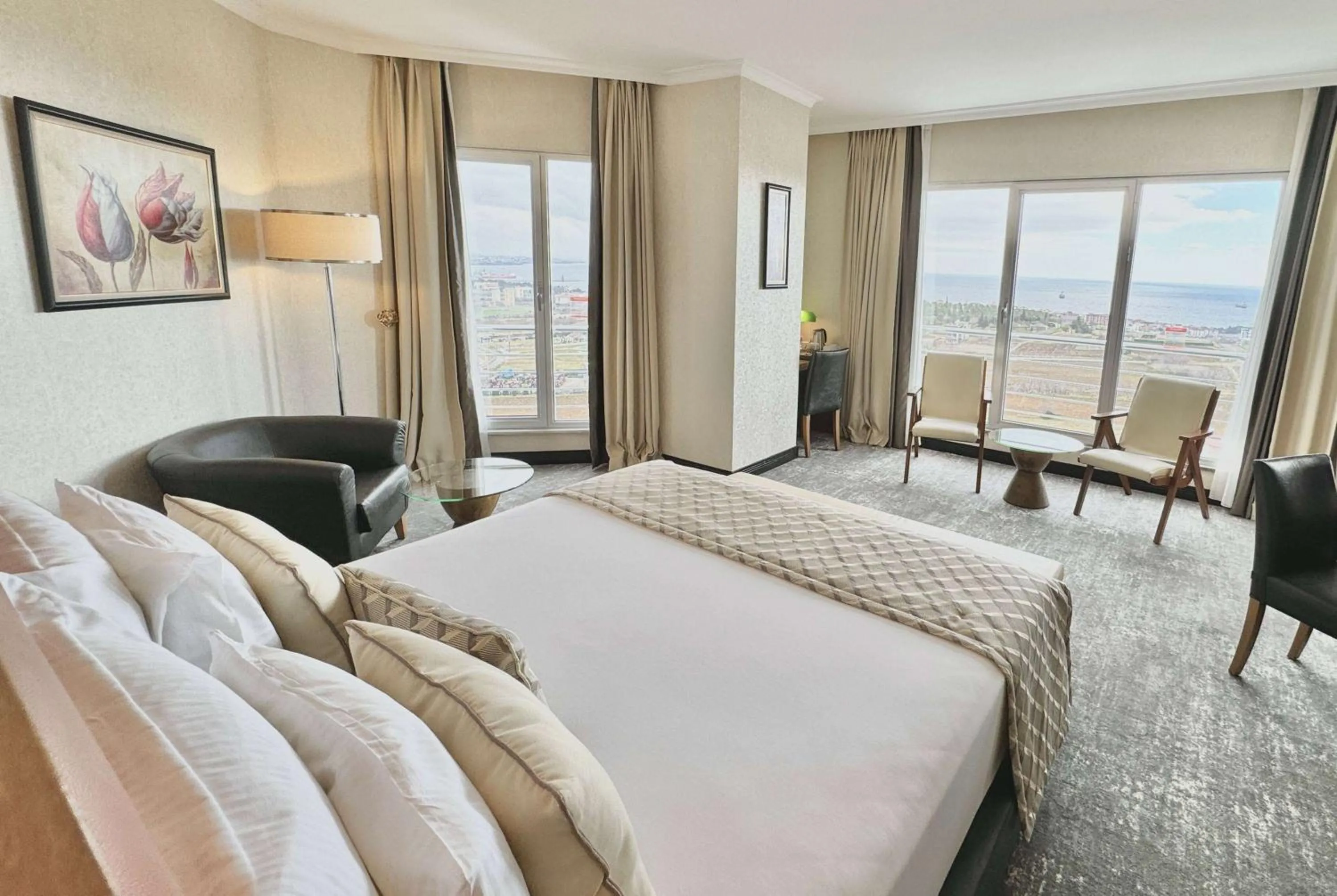 Executive Room, Sea and City, Non-Smoking in Ramada by Wyndham Tekirdağ