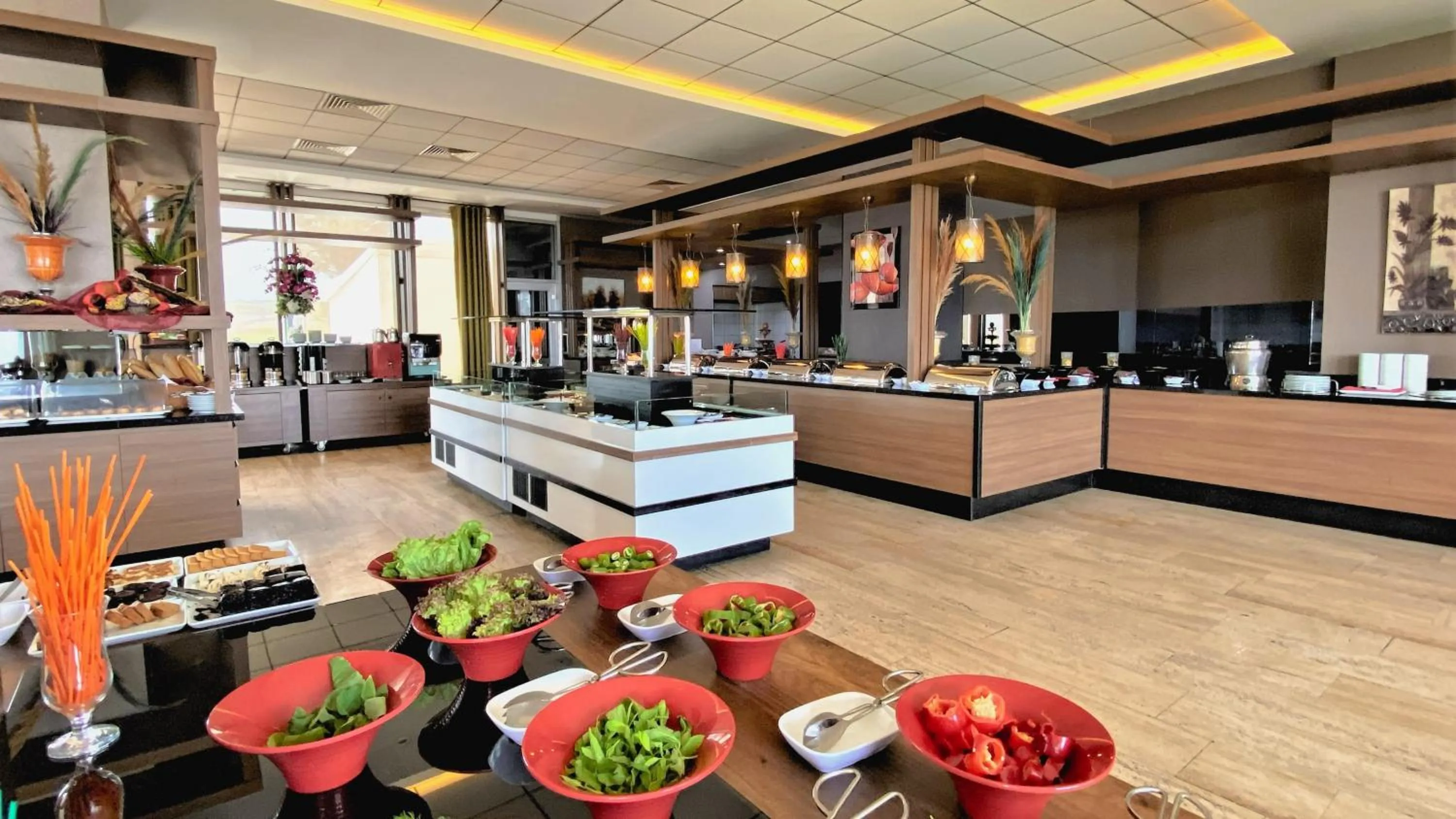 Restaurant/places to eat in Ramada by Wyndham Tekirdağ