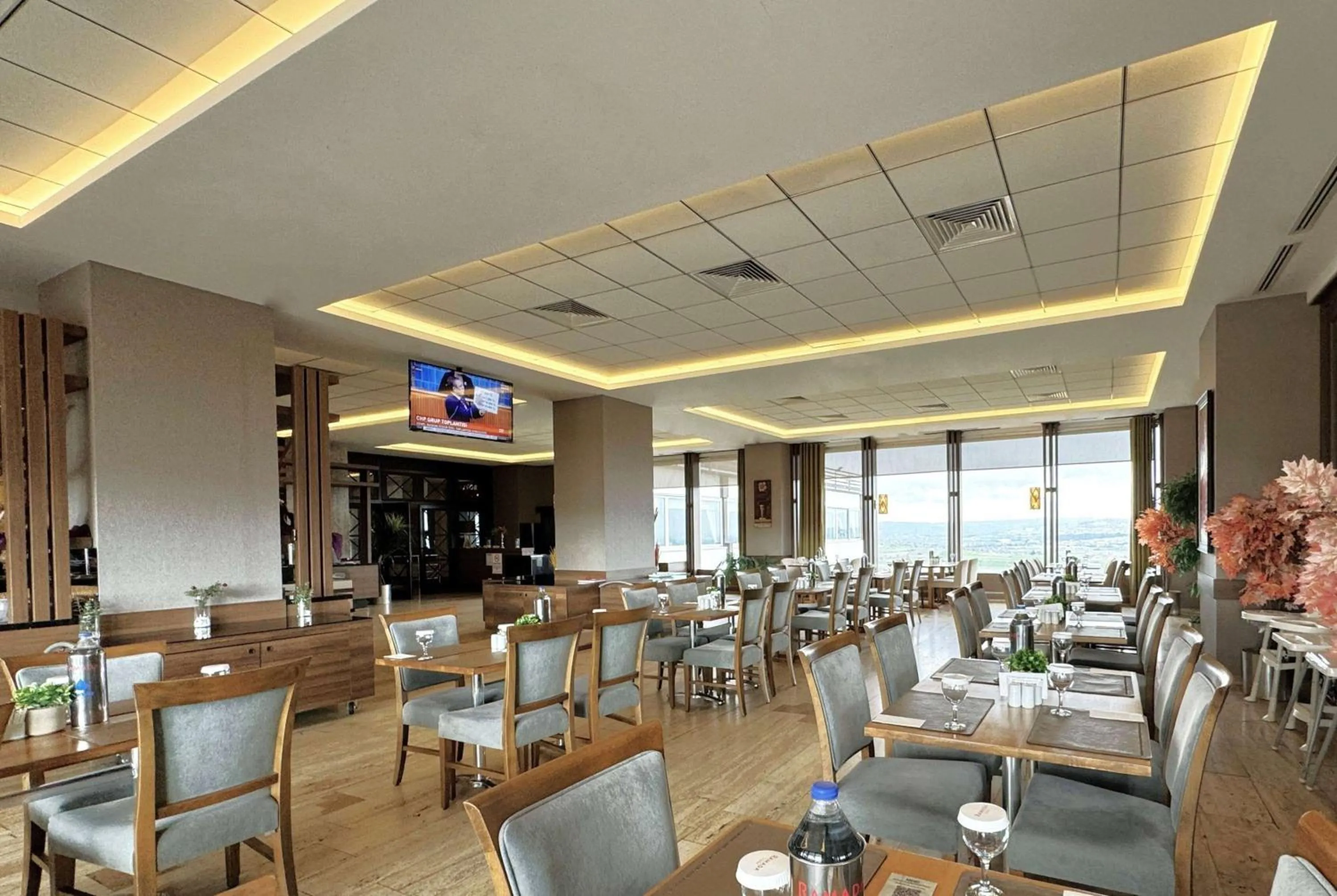 Restaurant/places to eat in Ramada by Wyndham Tekirdağ
