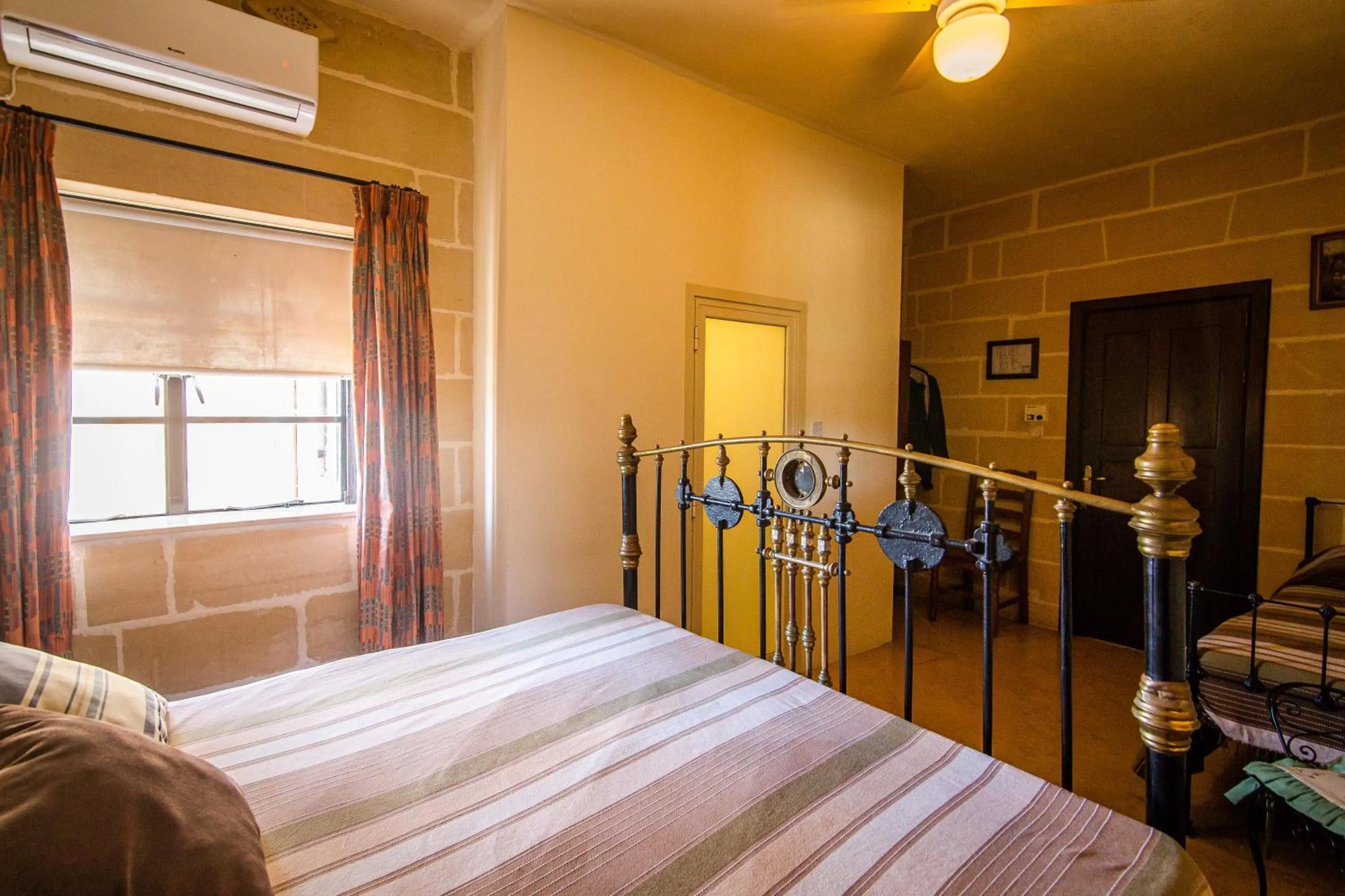 Bedroom, Bed in Ta' Bertu Host Family Bed & Breakfast