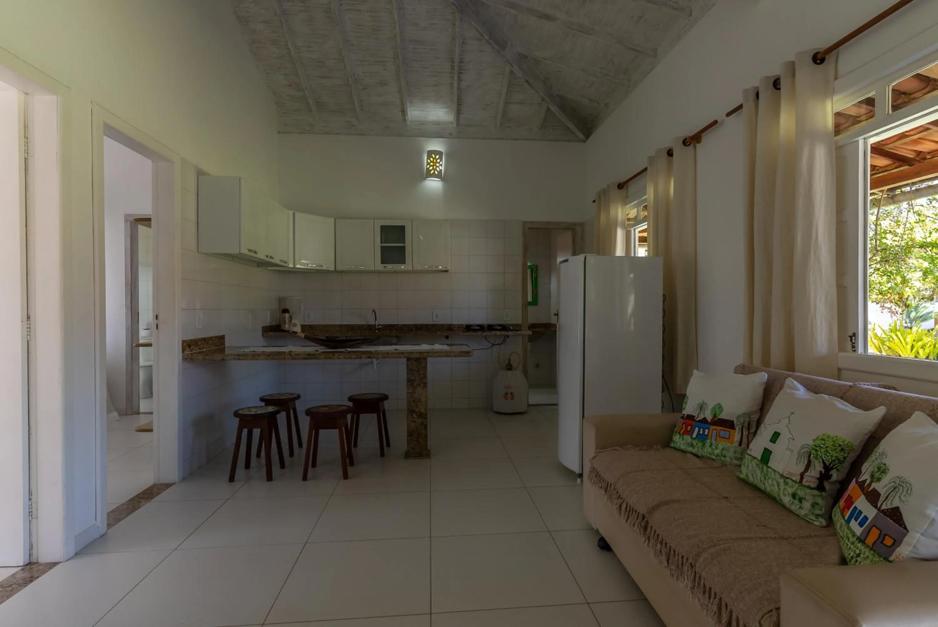 Kitchen or kitchenette in Pousada Recanto Trancoso