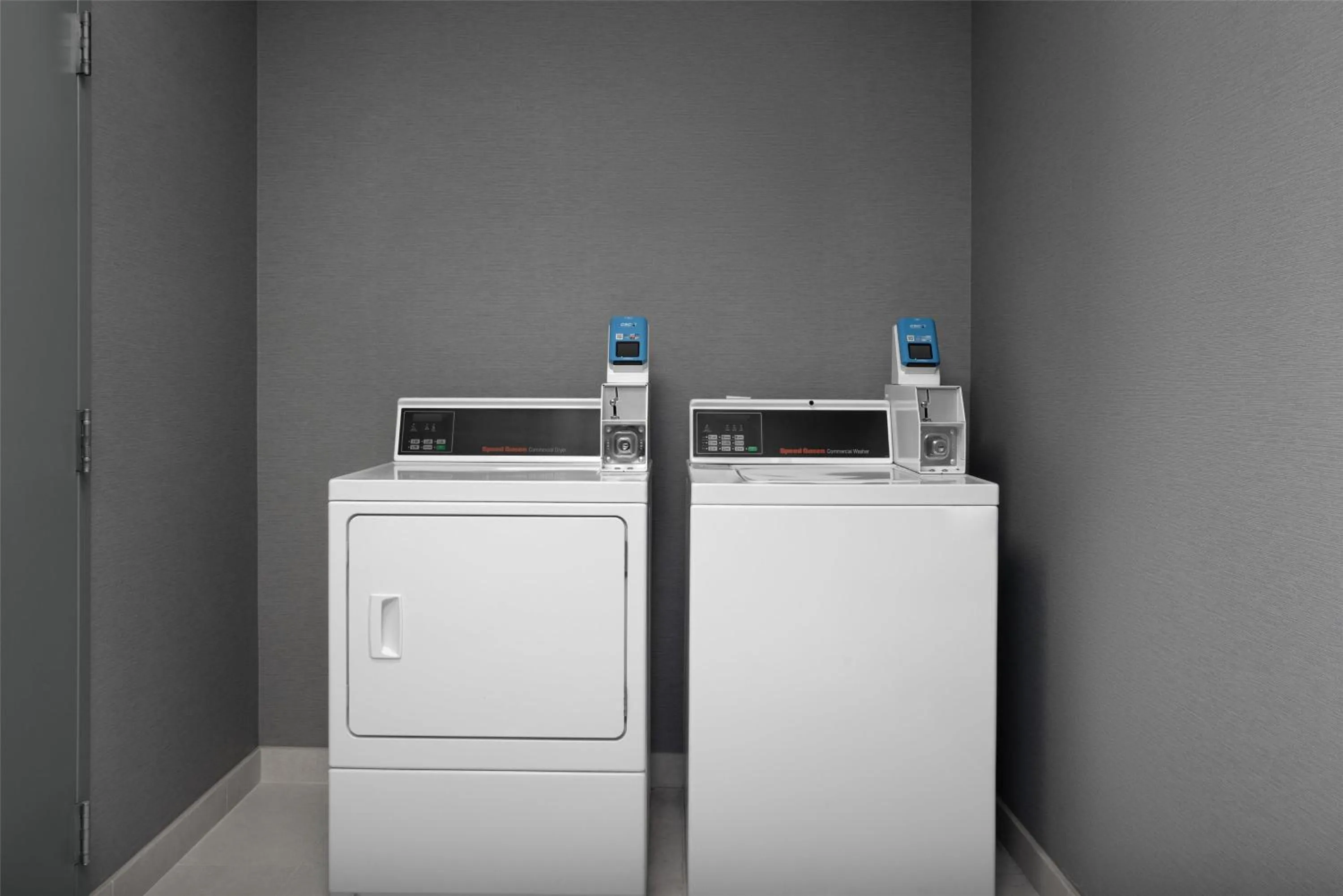 laundry in Hampton Inn Indianapolis Downtown Across from Circle Centre