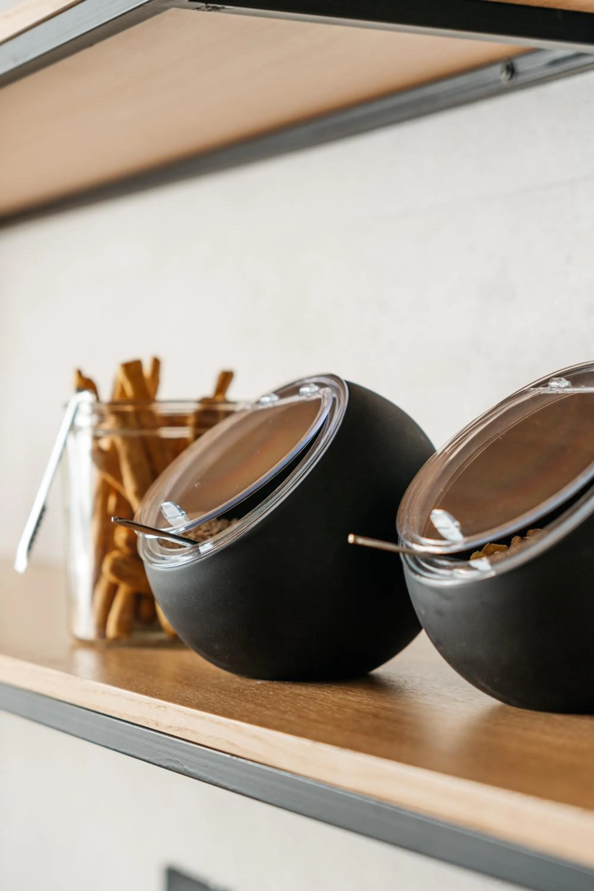 Breakfast in The City Hotel & Suites