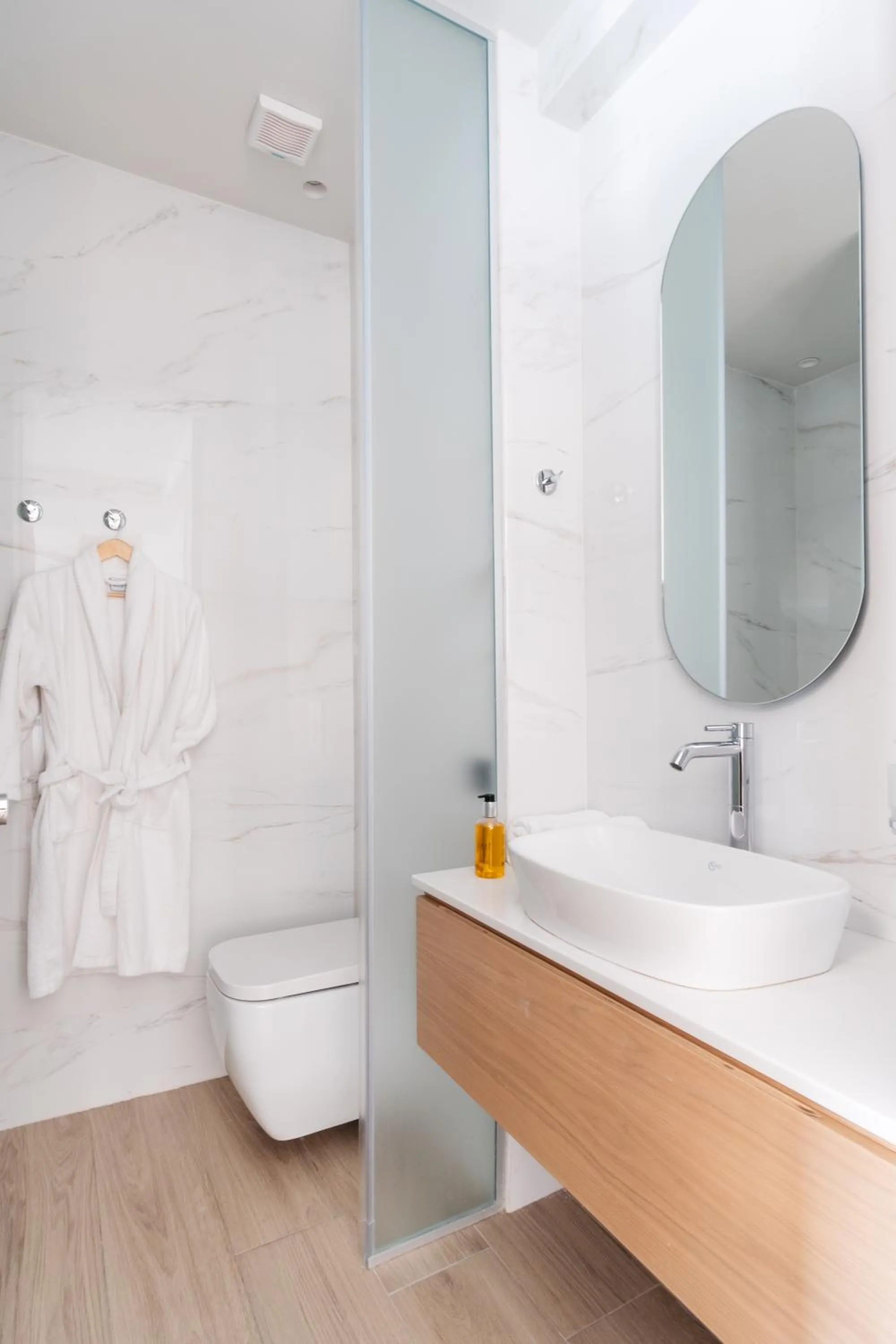 Bathroom in The City Hotel & Suites