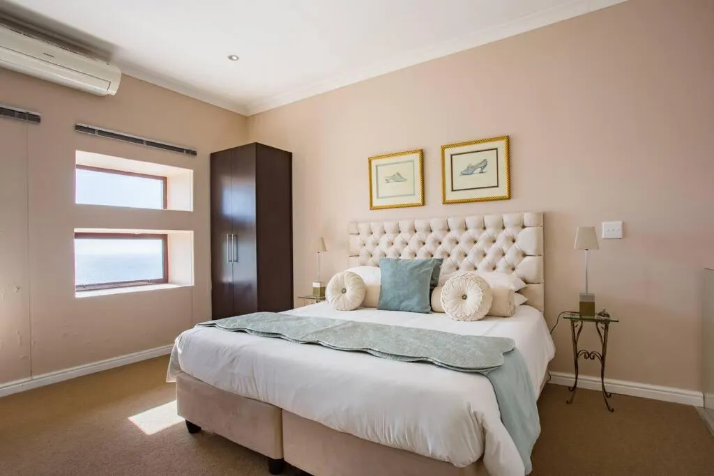 Bed in Aqua Terra Boutique Guesthouse - Simon's Town, Cape Town