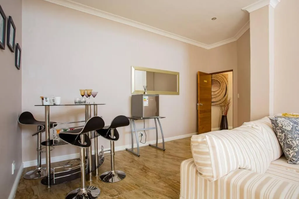 Aqua Terra Boutique Guesthouse - Simon's Town, Cape Town