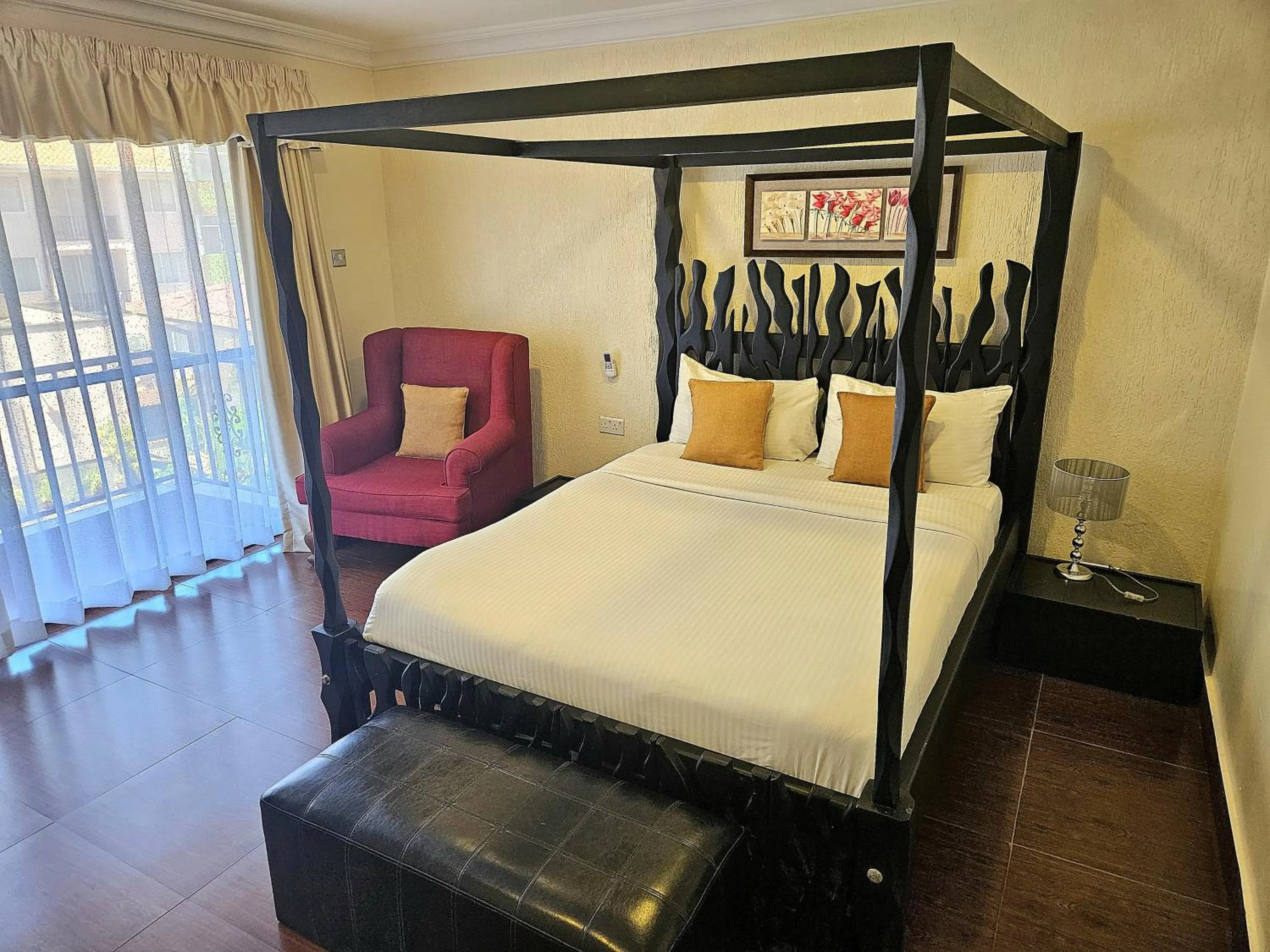Bedroom, Bed in Progressive Park Hotel