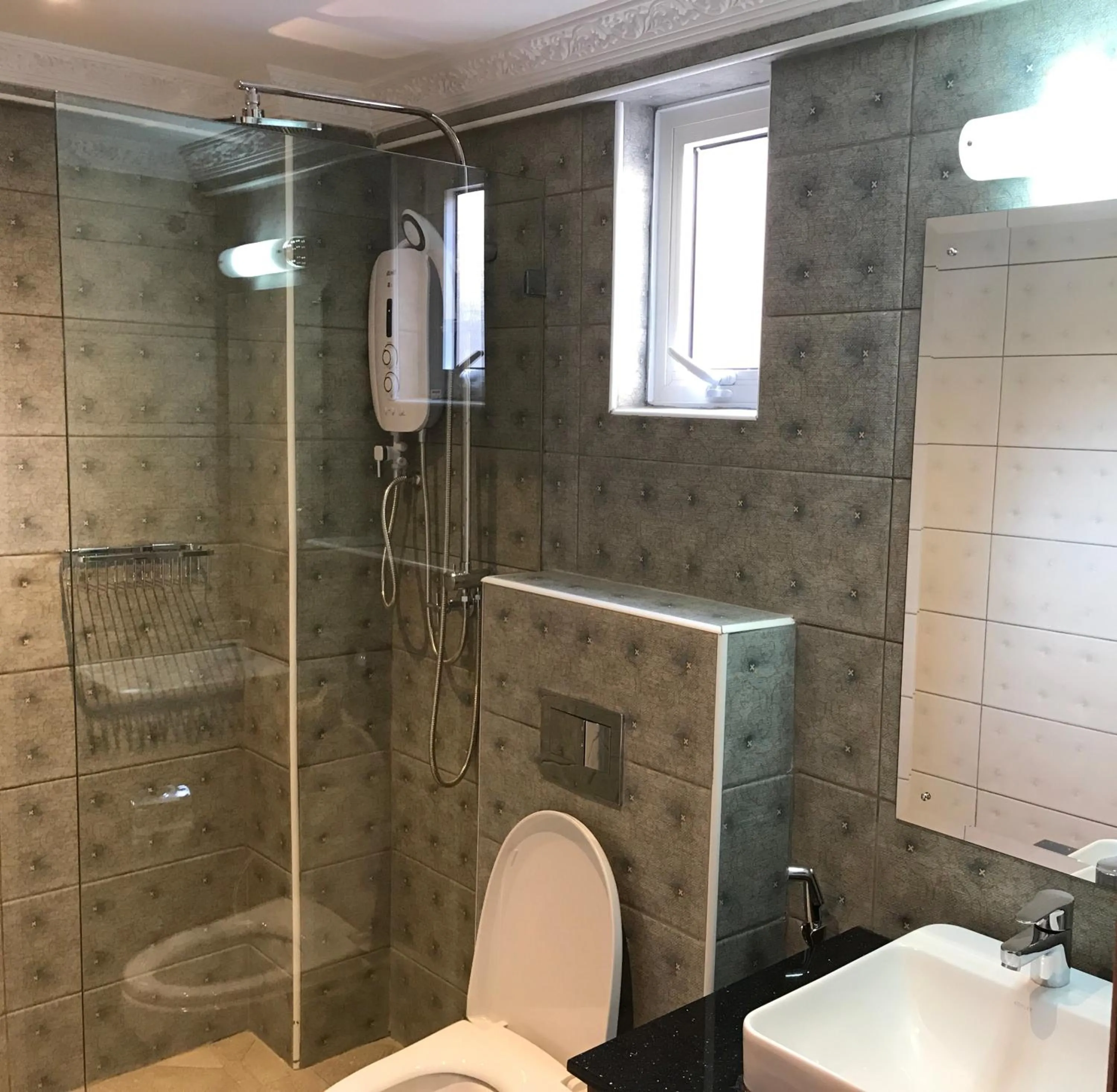 Bathroom in Progressive Park Hotel