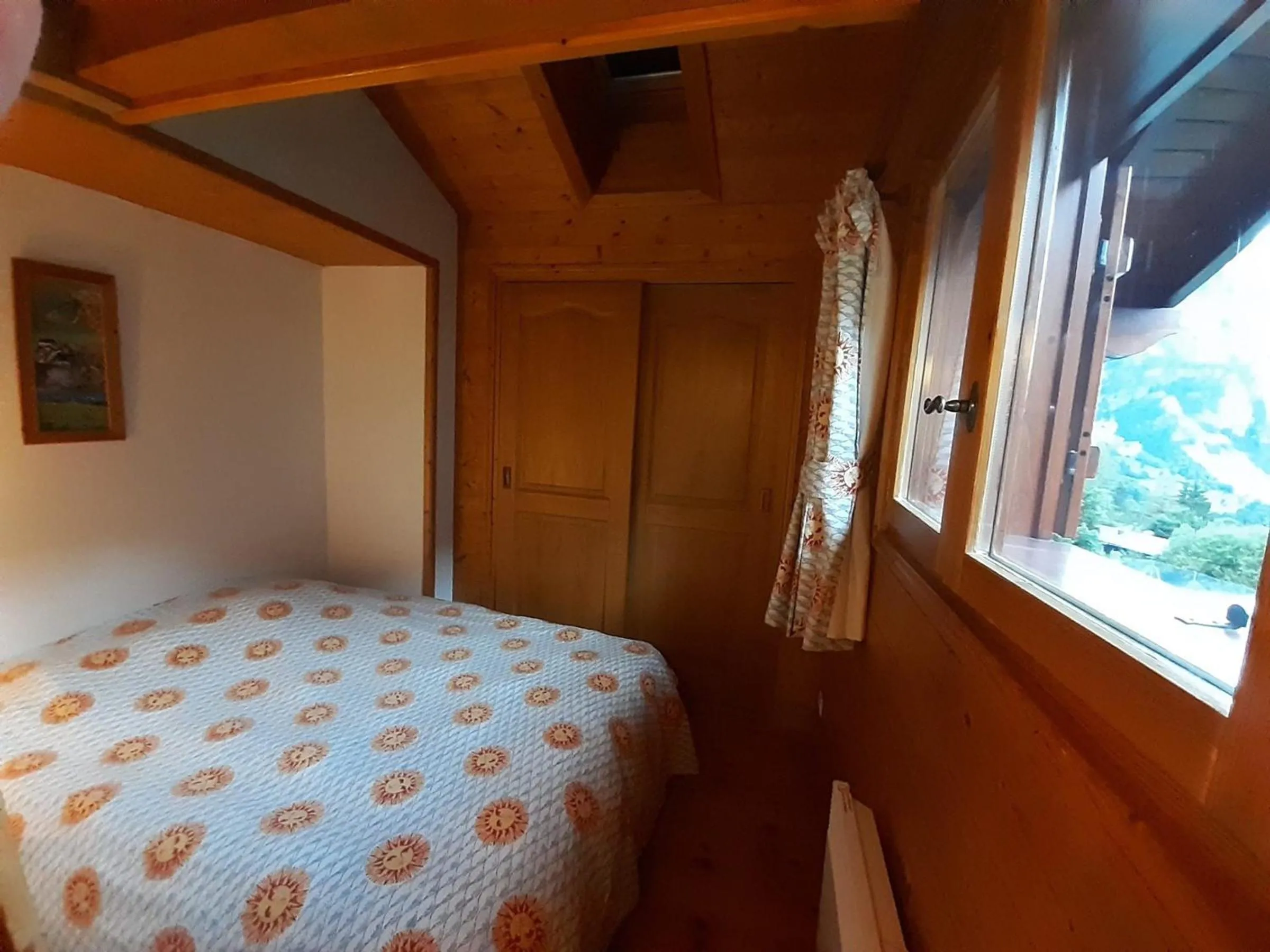 Bed in Agréable T2 Montagne Pralognan 4pers - FR-1-464-4