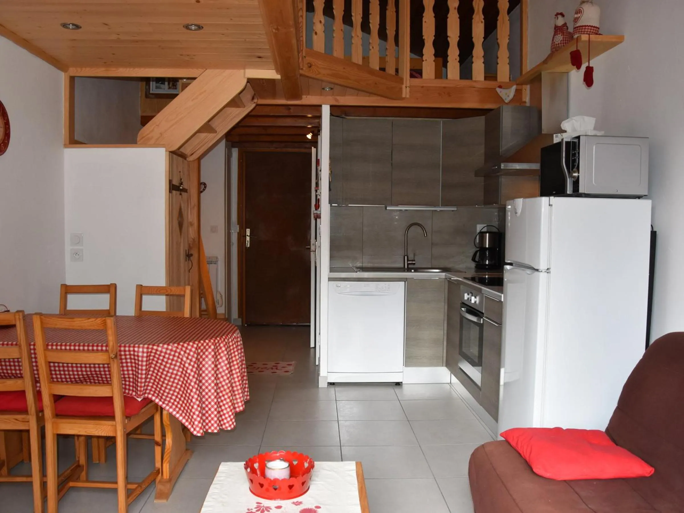 Studio mezzanine à Champagny, 4 pers, balcon sud - FR-1-464-17