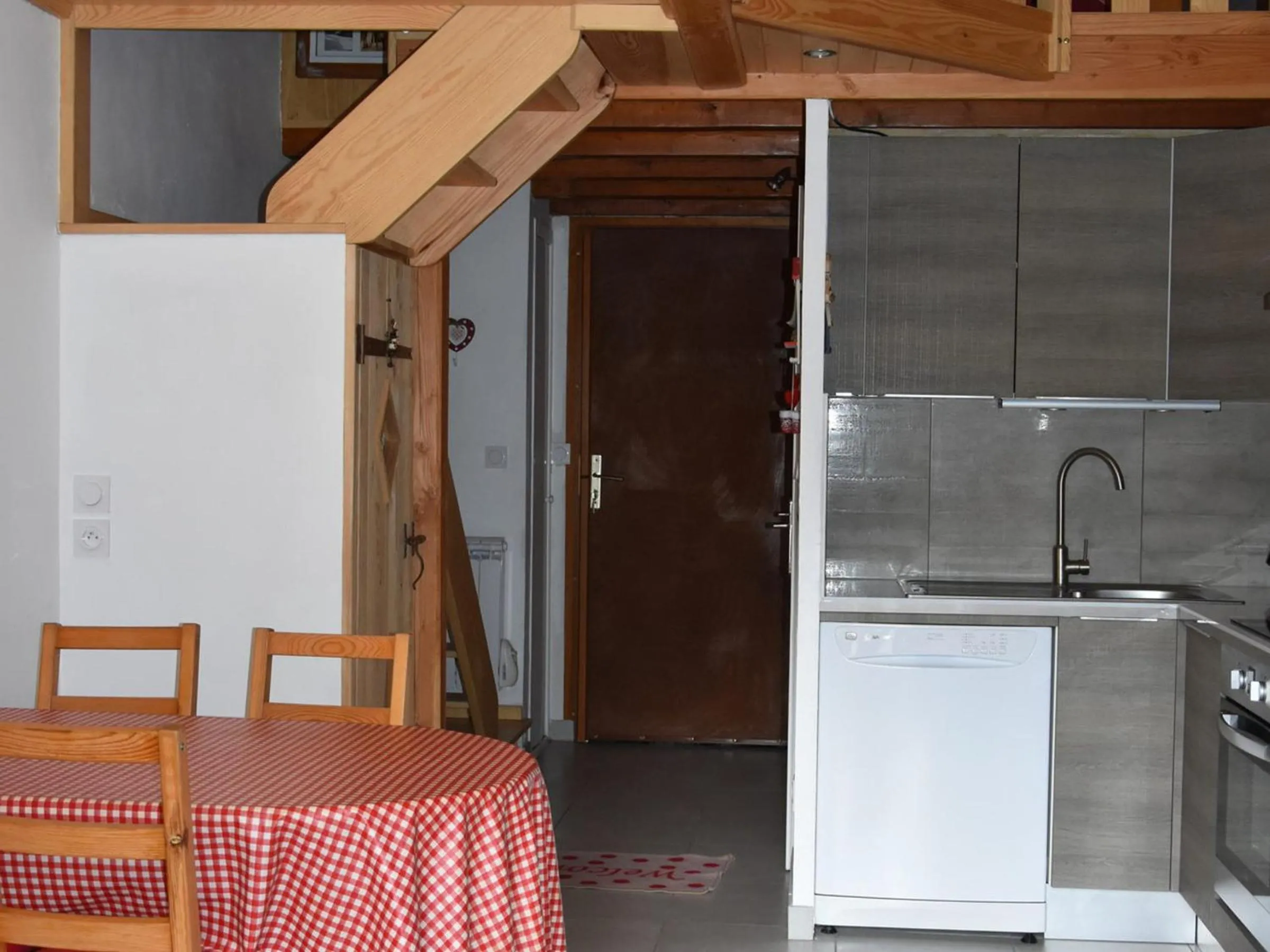 Studio mezzanine à Champagny, 4 pers, balcon sud - FR-1-464-17