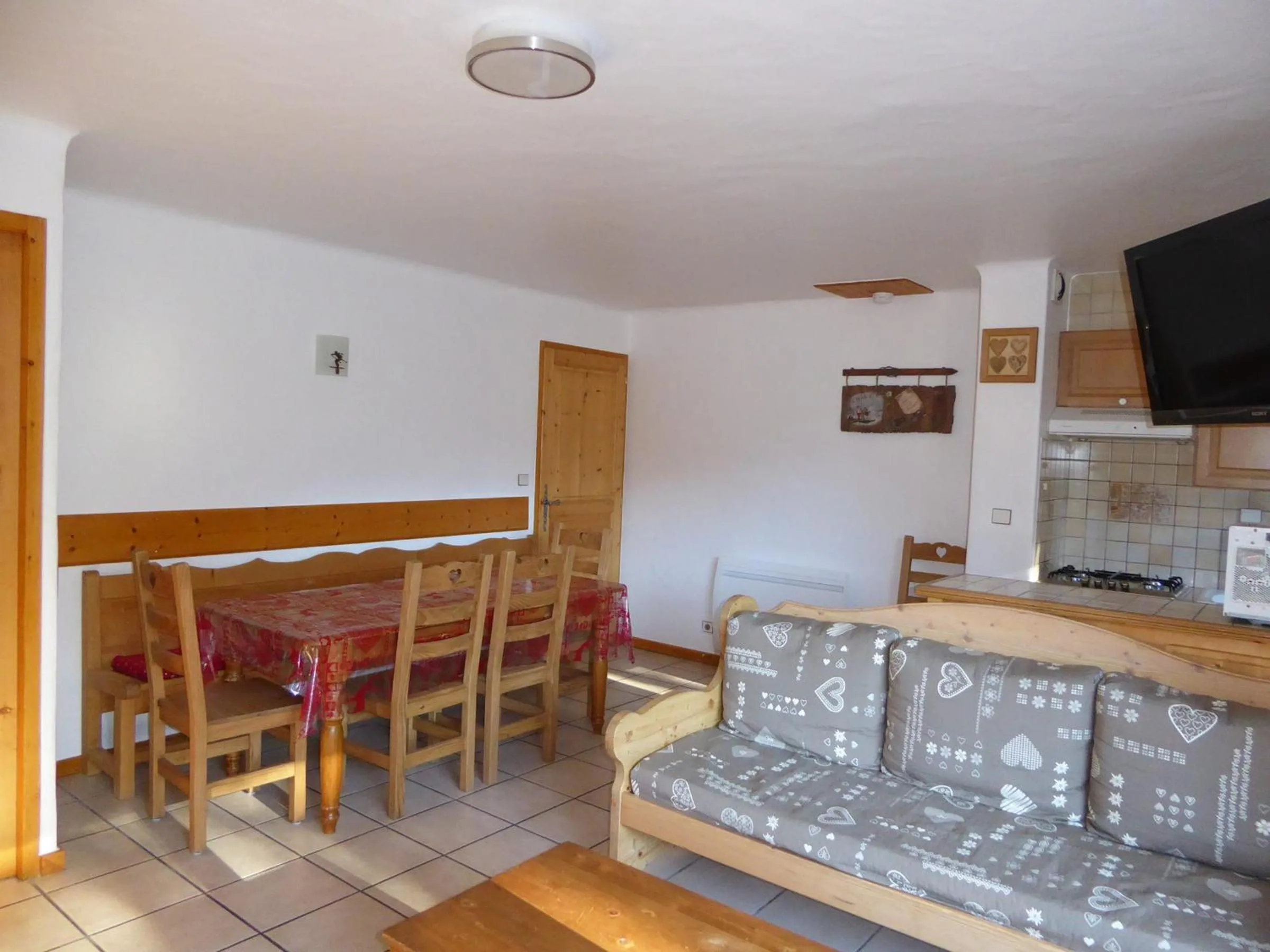 Chalet Chaleureux & Spacieux, Grande Terrasse, 8 Pers. - FR-1-464-47