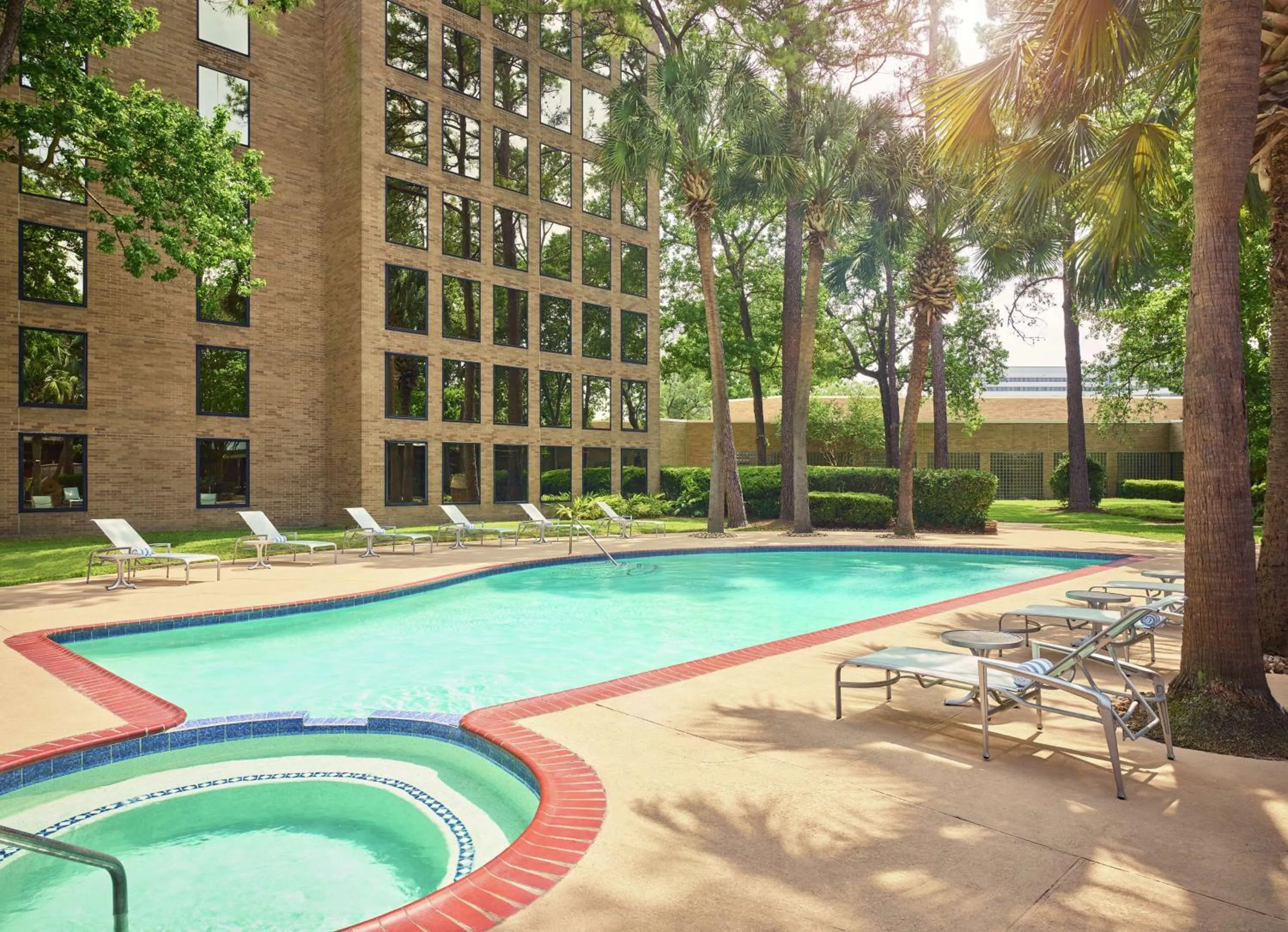 Pool view in DoubleTree by Hilton Houston Intercontinental Airport