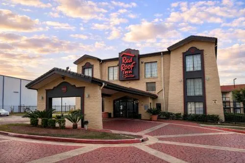 Red Roof Inn & Suites Houston- Hobby Airport