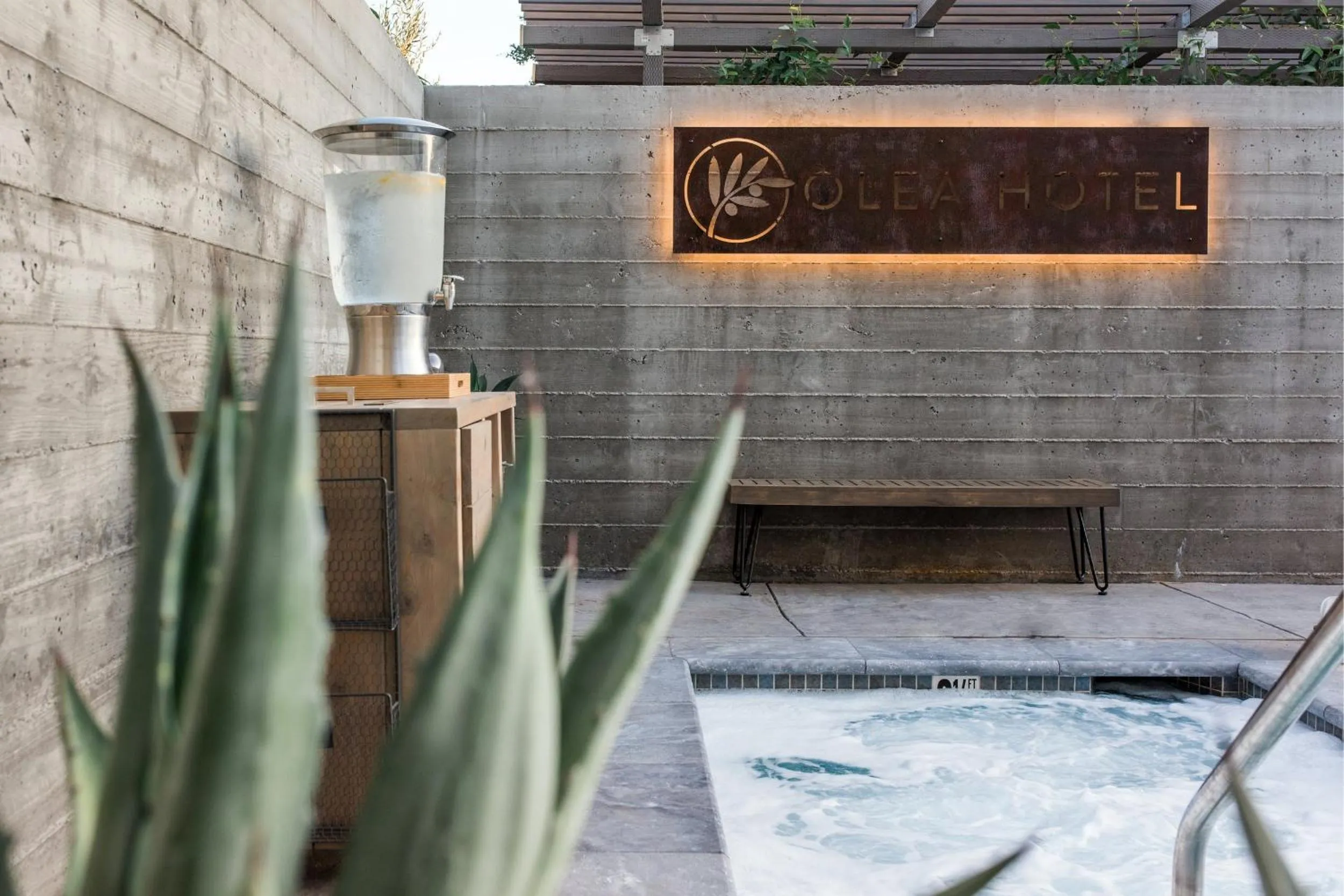 Hot Tub in Olea Hotel