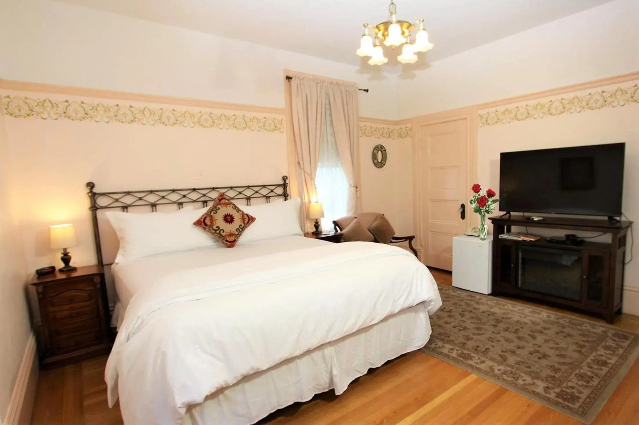 Superior King Room in The Napa Inn Superior King Room in The Napa Inn