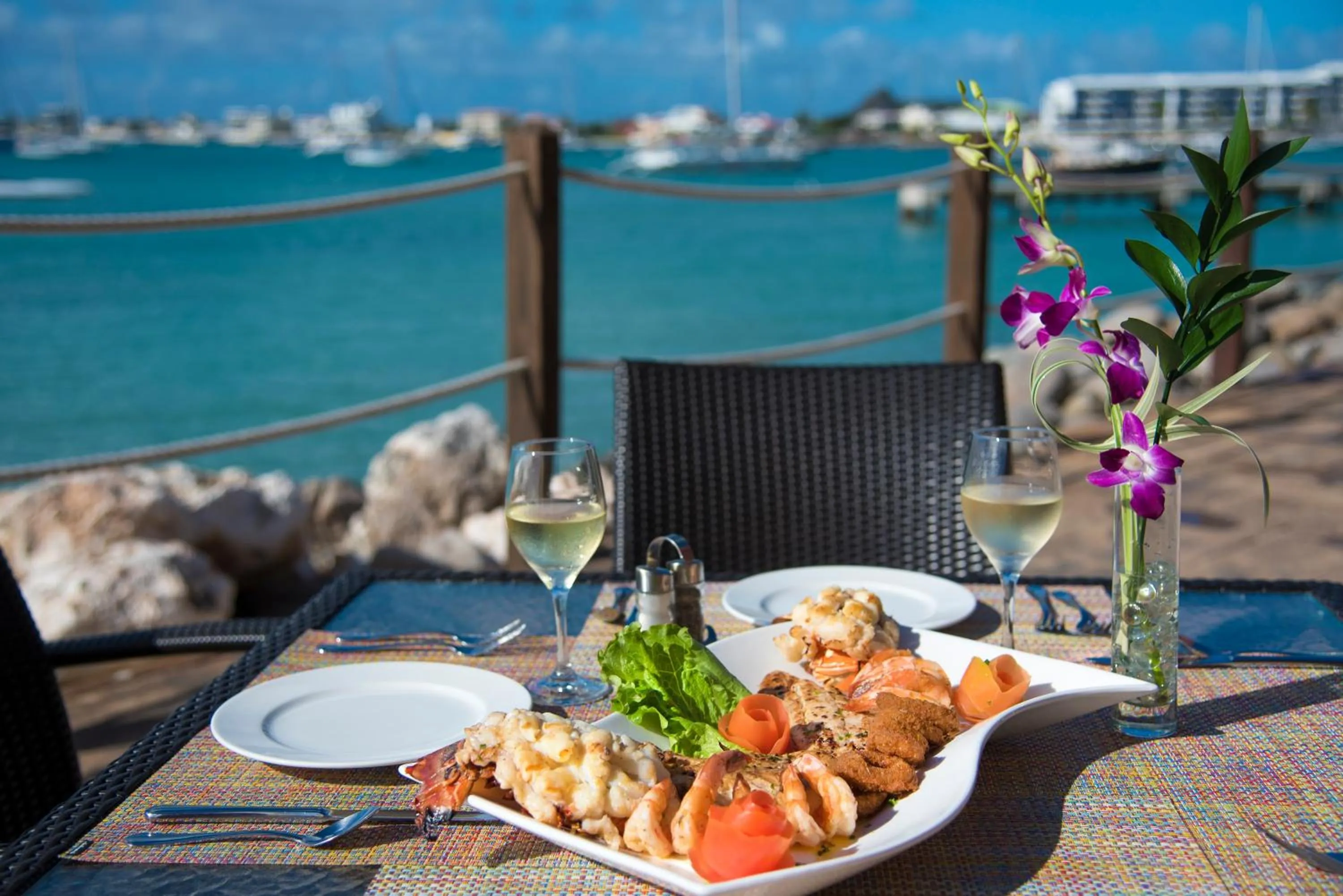 Restaurant/places to eat in The Villas at Simpson Bay Resort