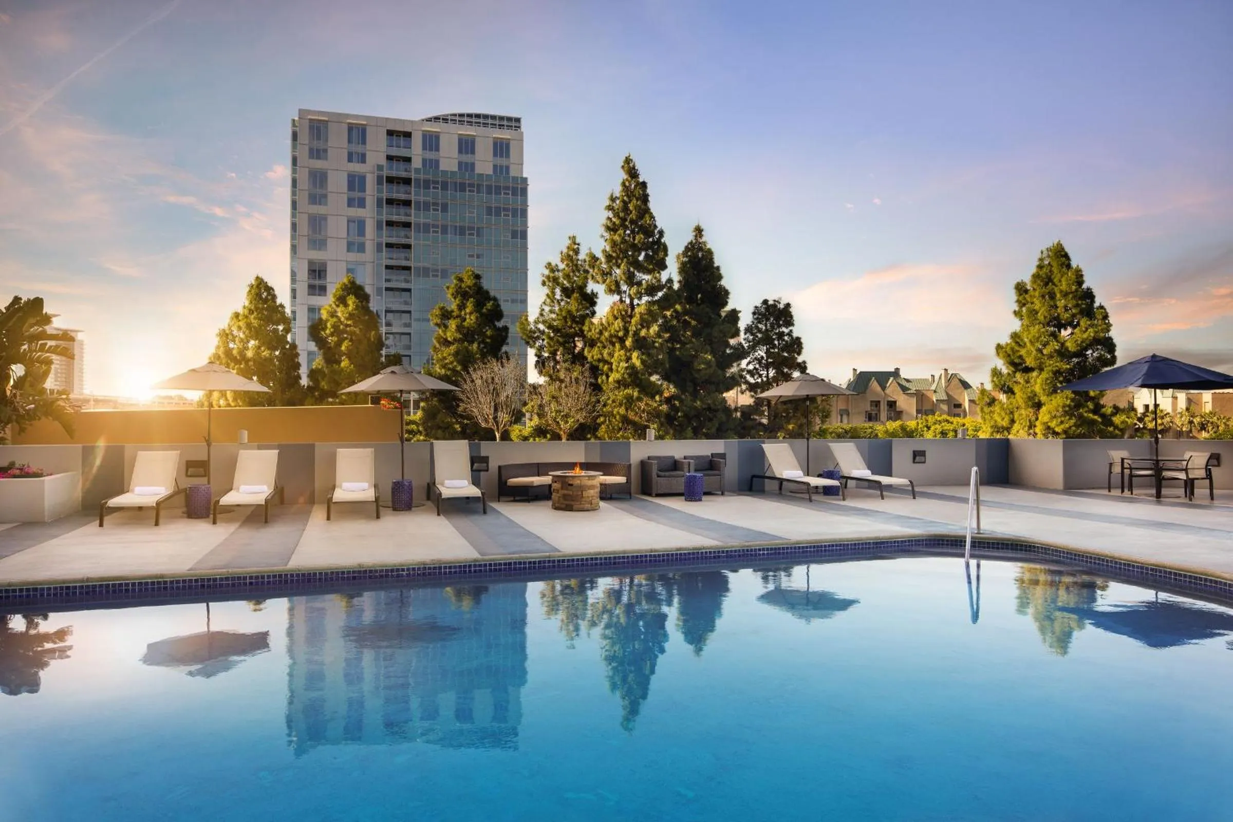 Swimming pool in San Diego Marriott La Jolla