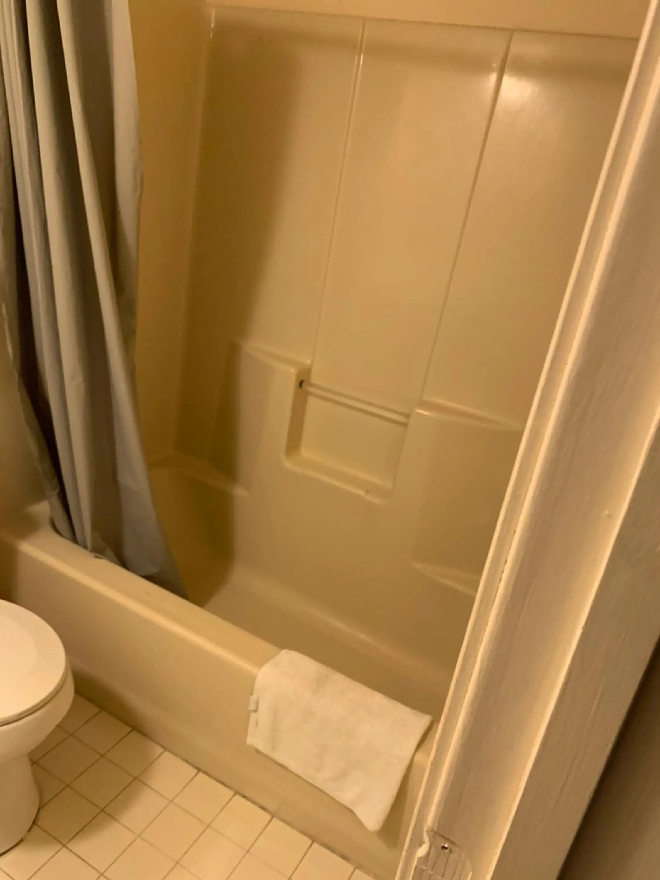 Double Room in Summer Place Hotel Double Room in Summer Place Hotel