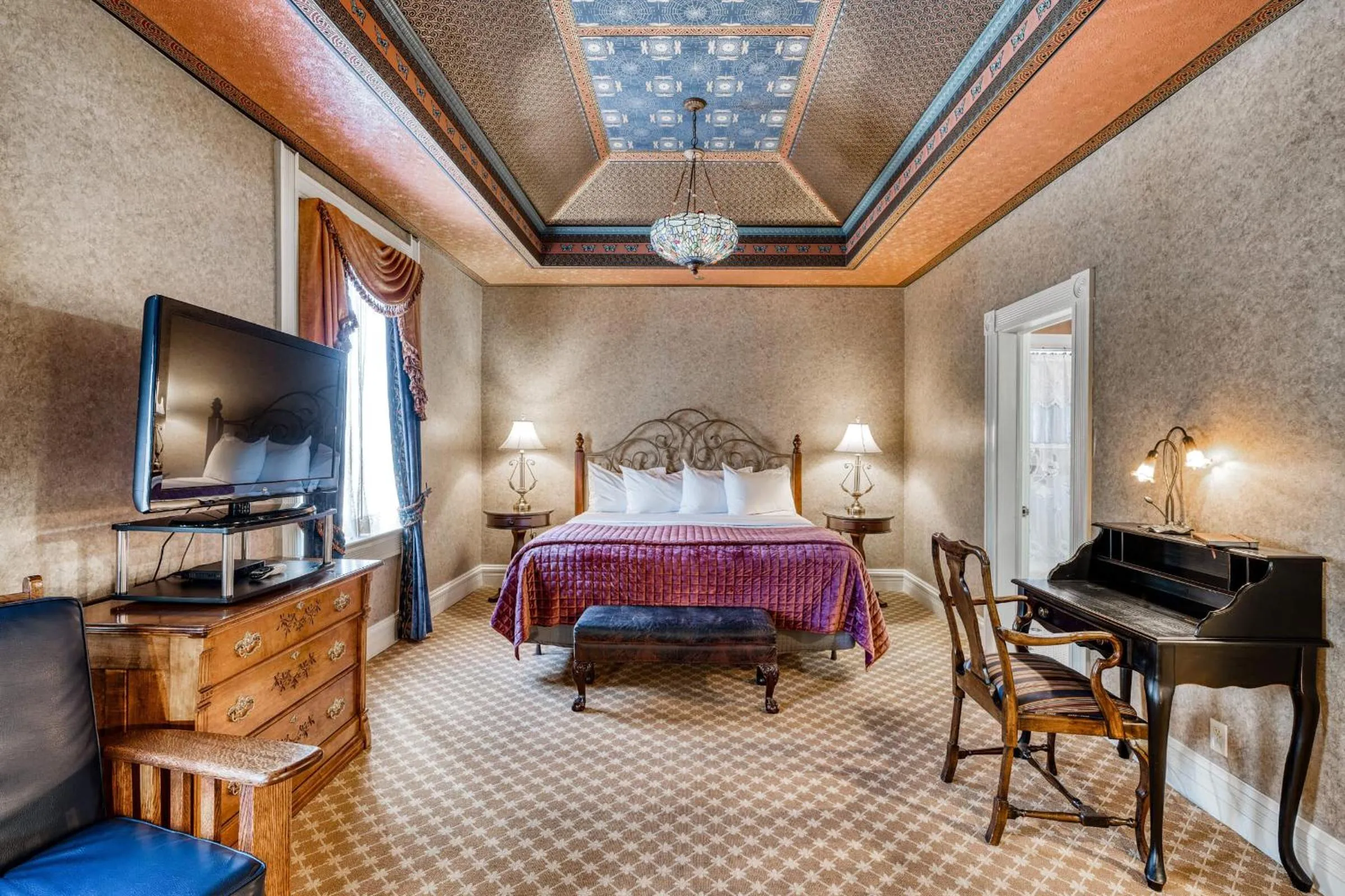 Bed in Beaumont Hotel and Spa - Adults Only