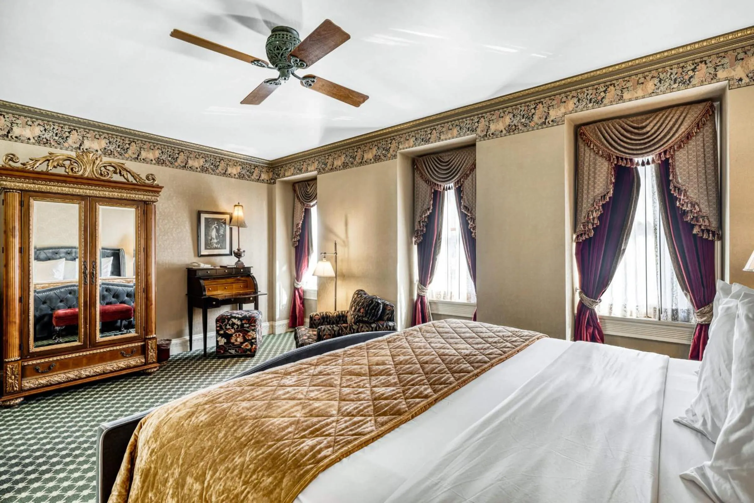 Bed in Beaumont Hotel and Spa - Adults Only