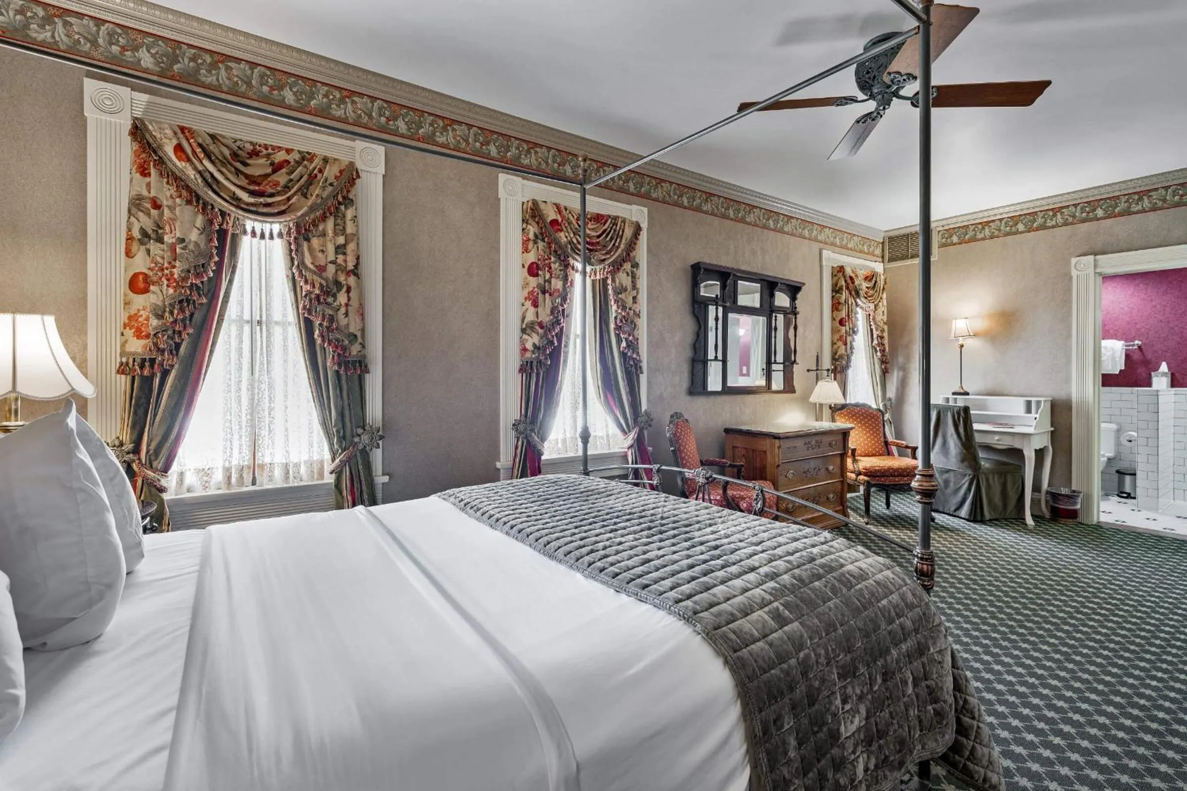 Bed in Beaumont Hotel and Spa - Adults Only