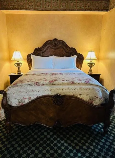 Bed in Beaumont Hotel and Spa - Adults Only