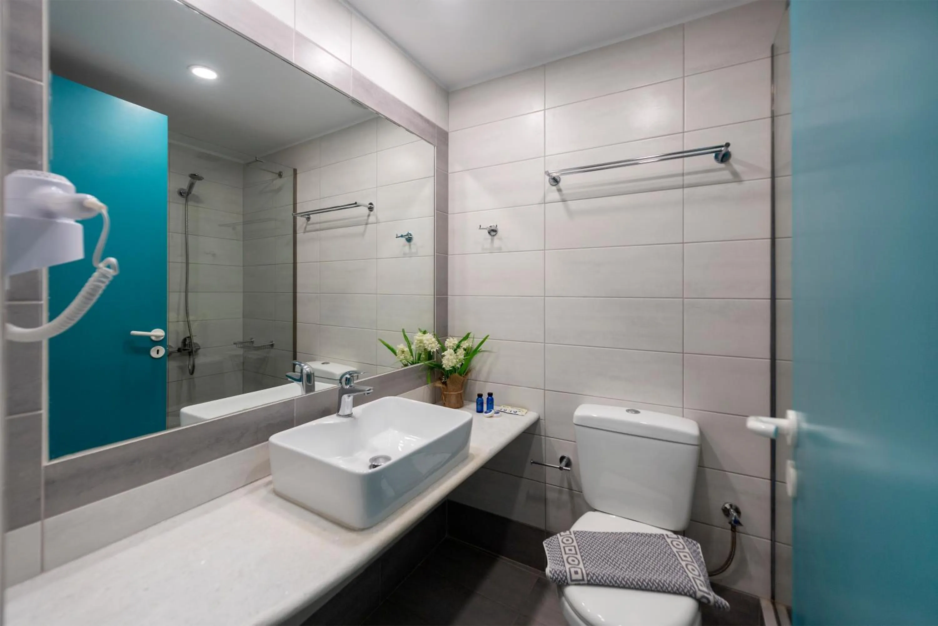 Bathroom in Hotel Aegeon