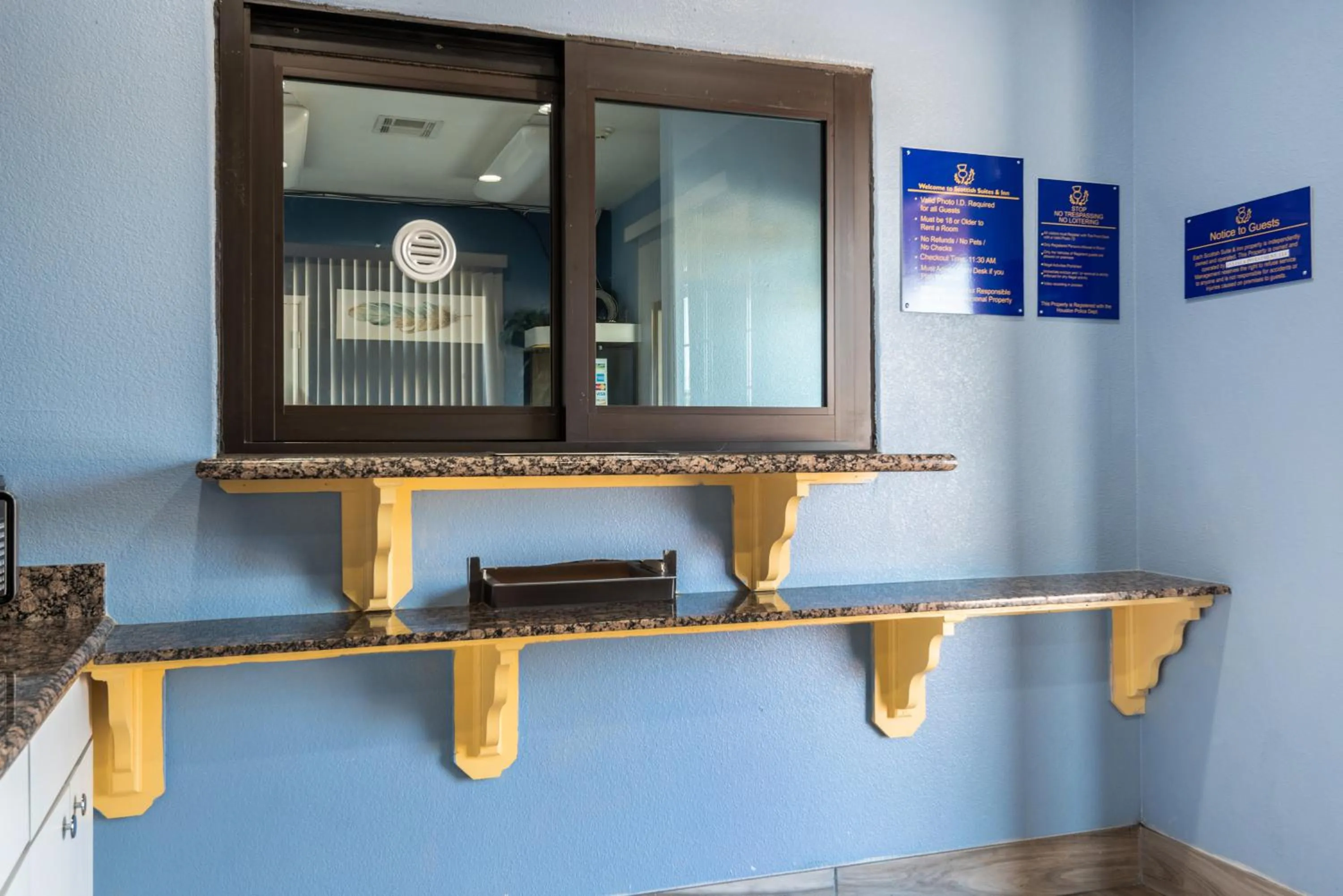 Scottish Inns & Suites IAH Airport-Beltway 8