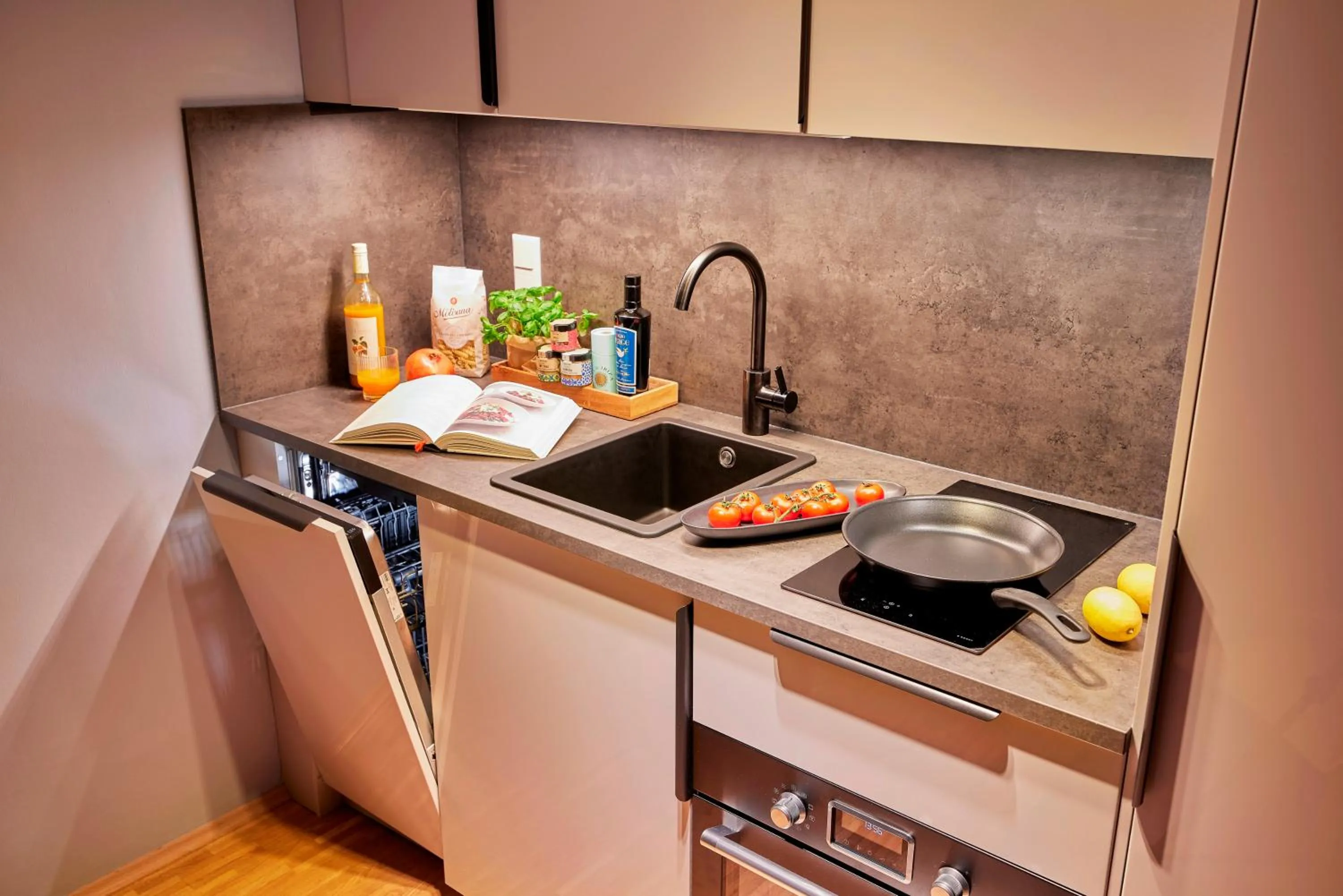 kitchen in SEEGER Living Comfort Downtown