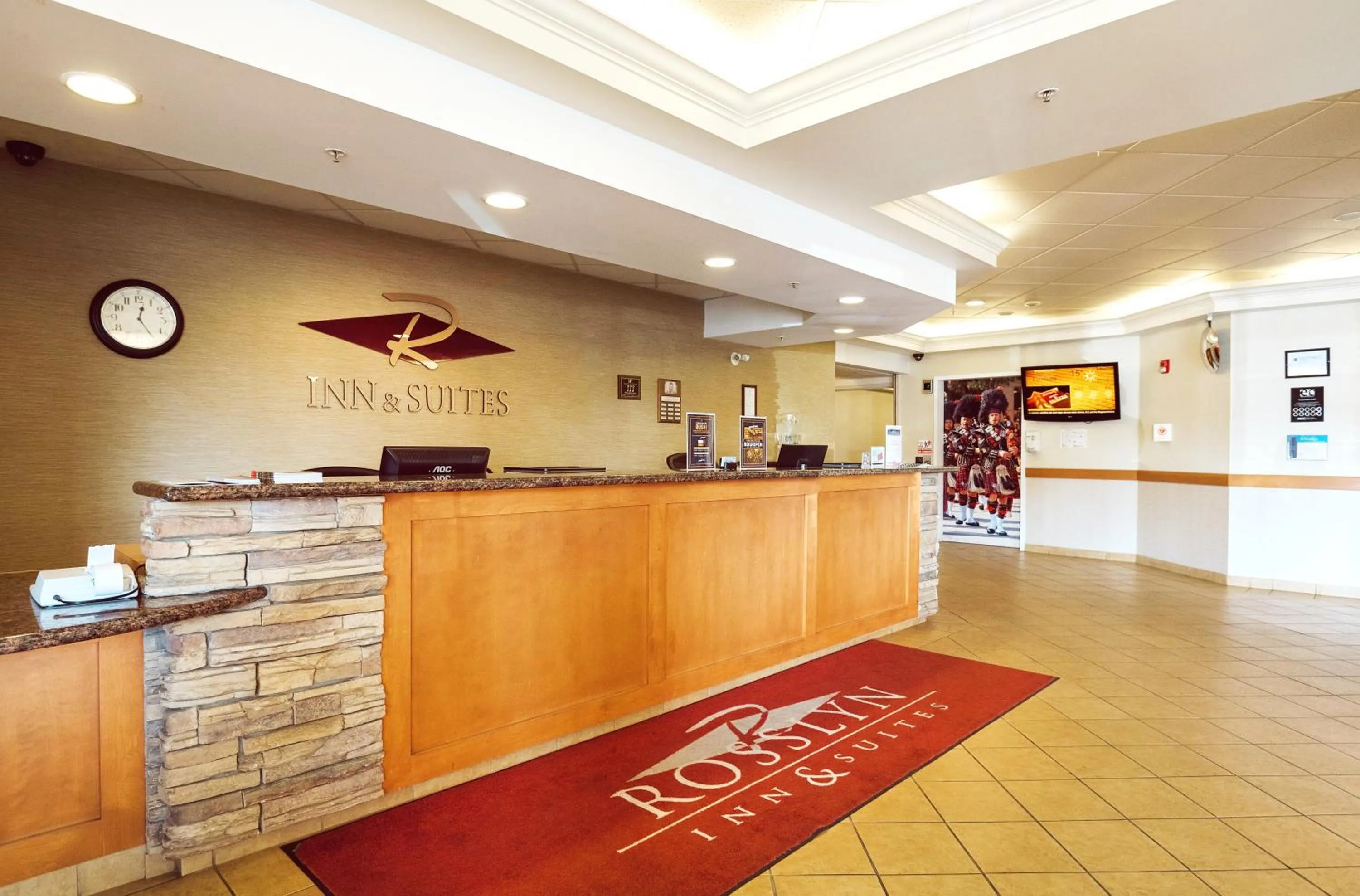 Lobby or reception in Rosslyn Inn & Suites