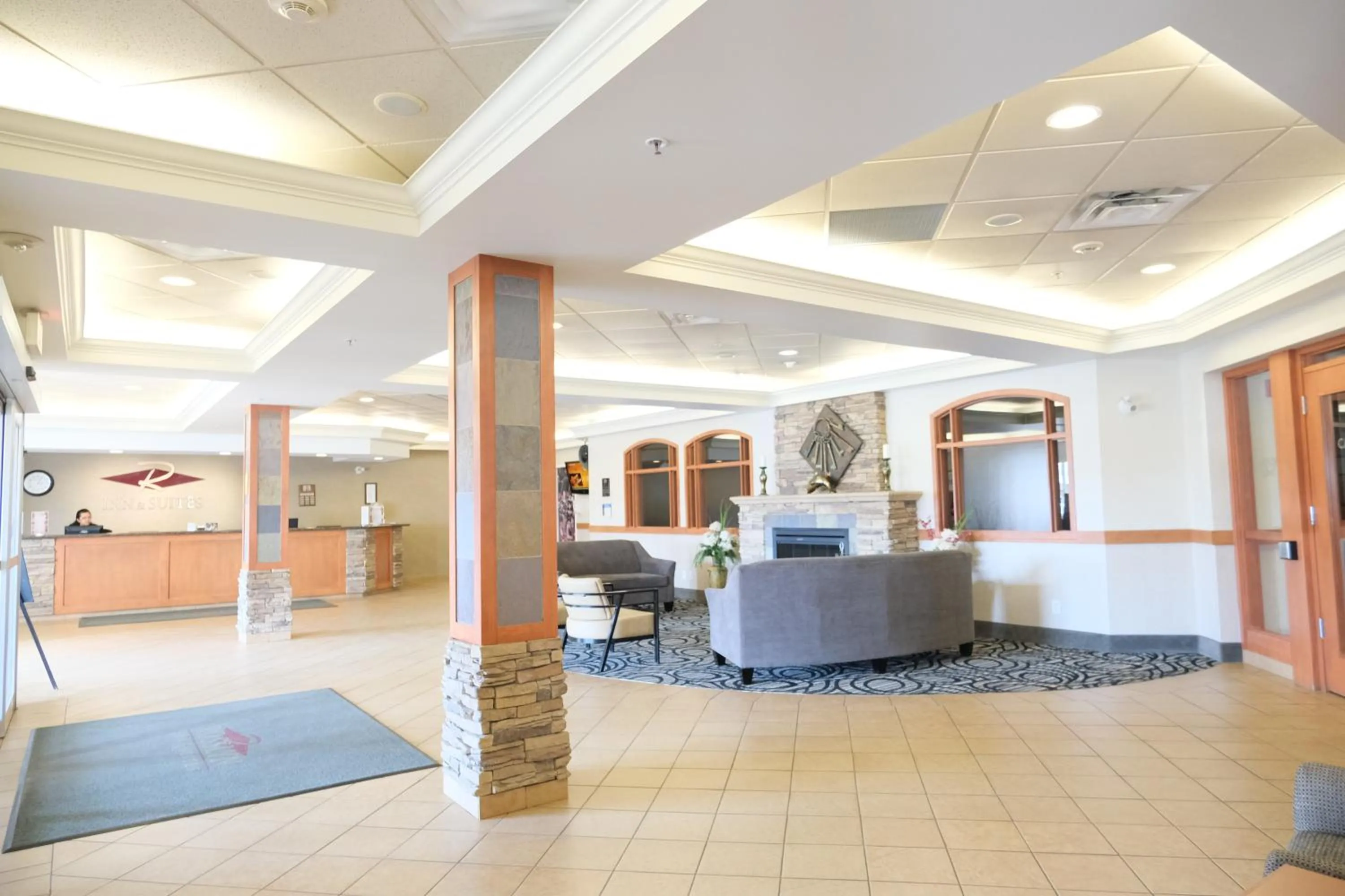 Lobby or reception in Rosslyn Inn & Suites