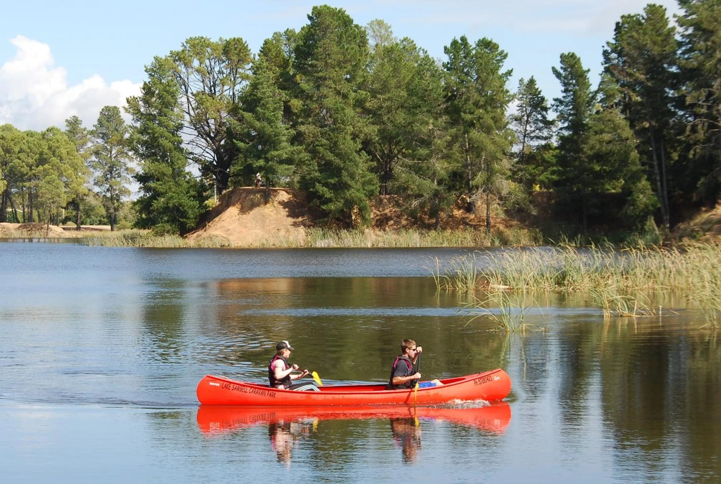 Canoeing in Beechworth Lake Sambell Caravan Park