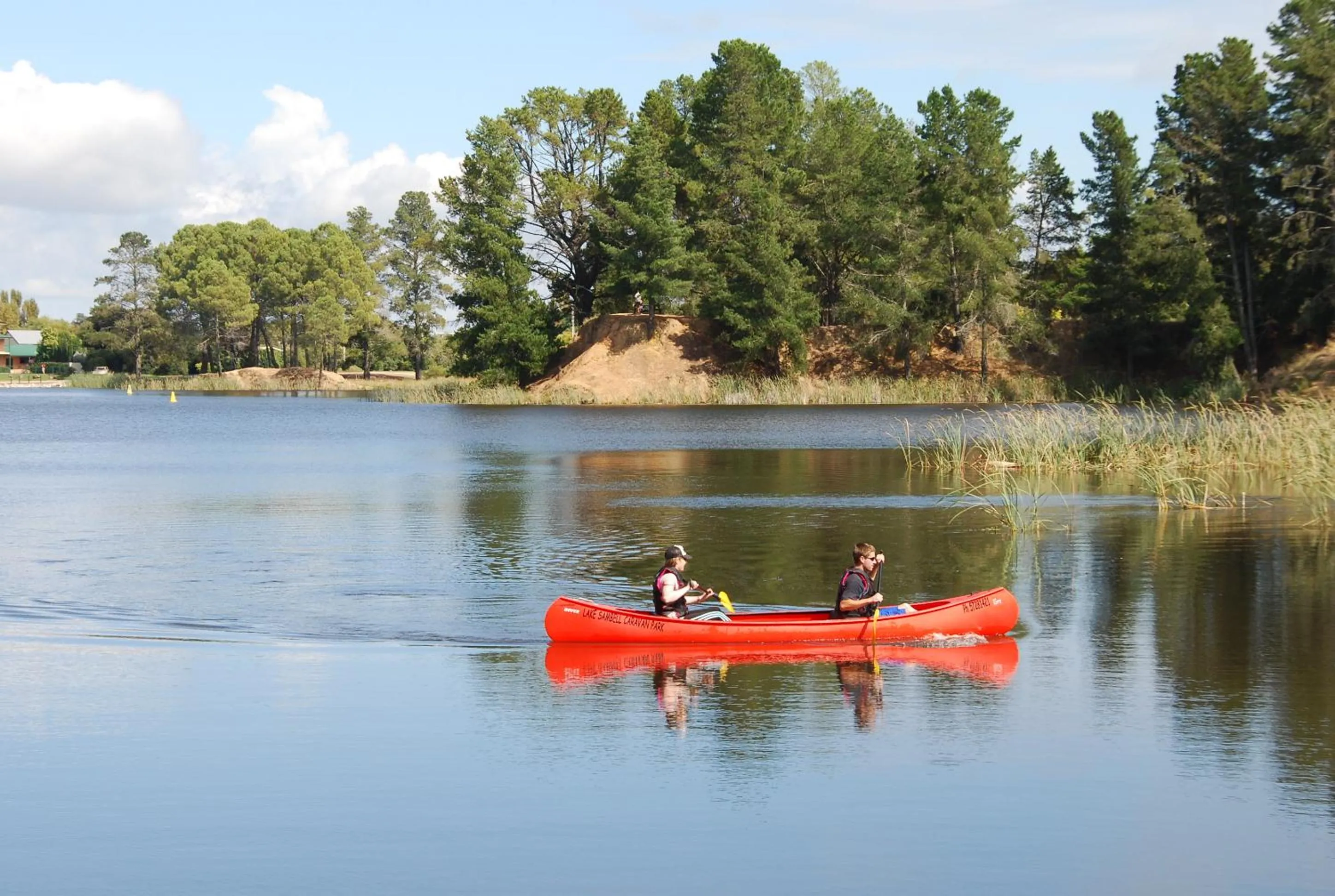 Canoeing in Beechworth Lake Sambell Caravan Park
