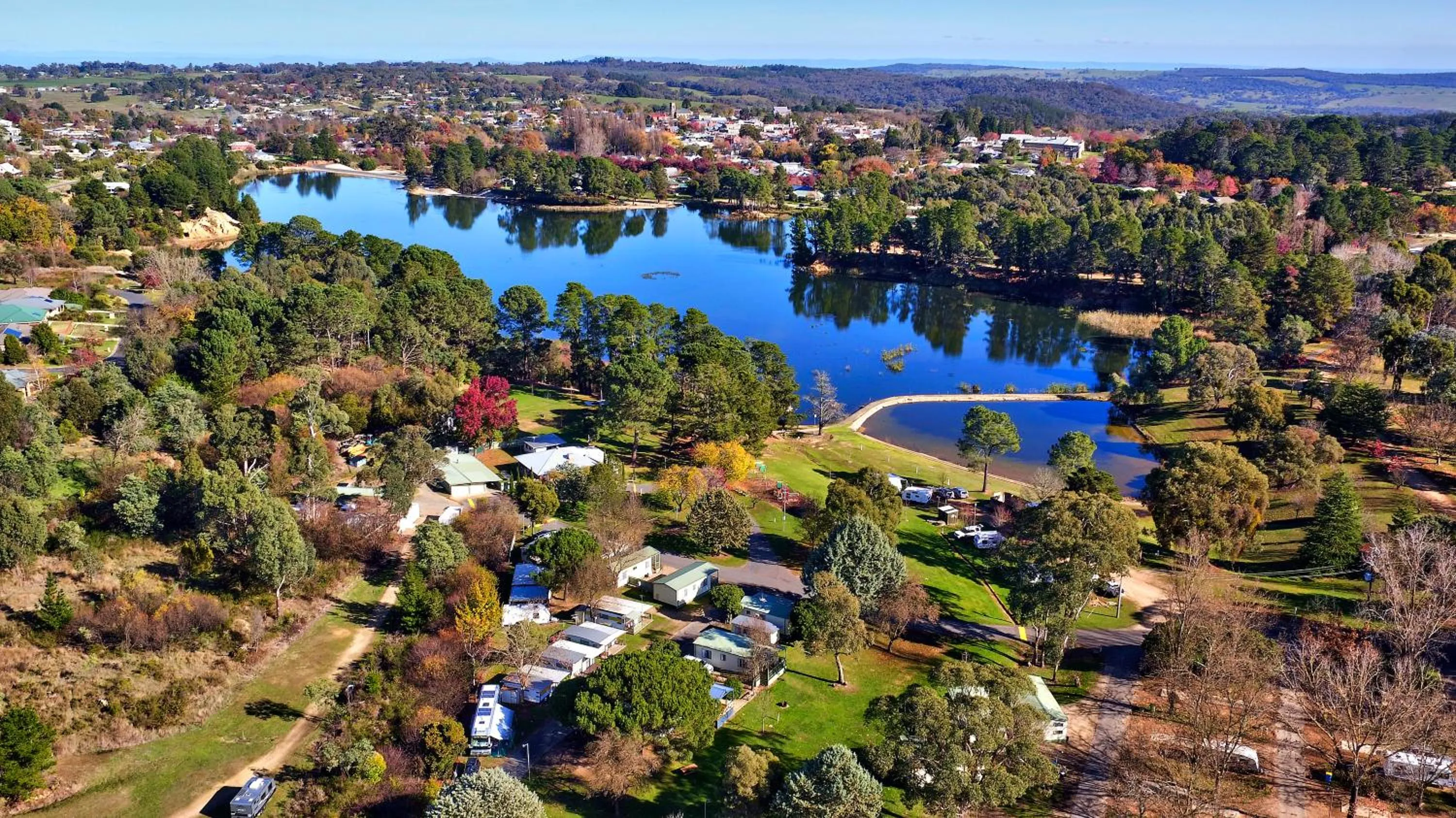Lake view in Beechworth Lake Sambell Caravan Park