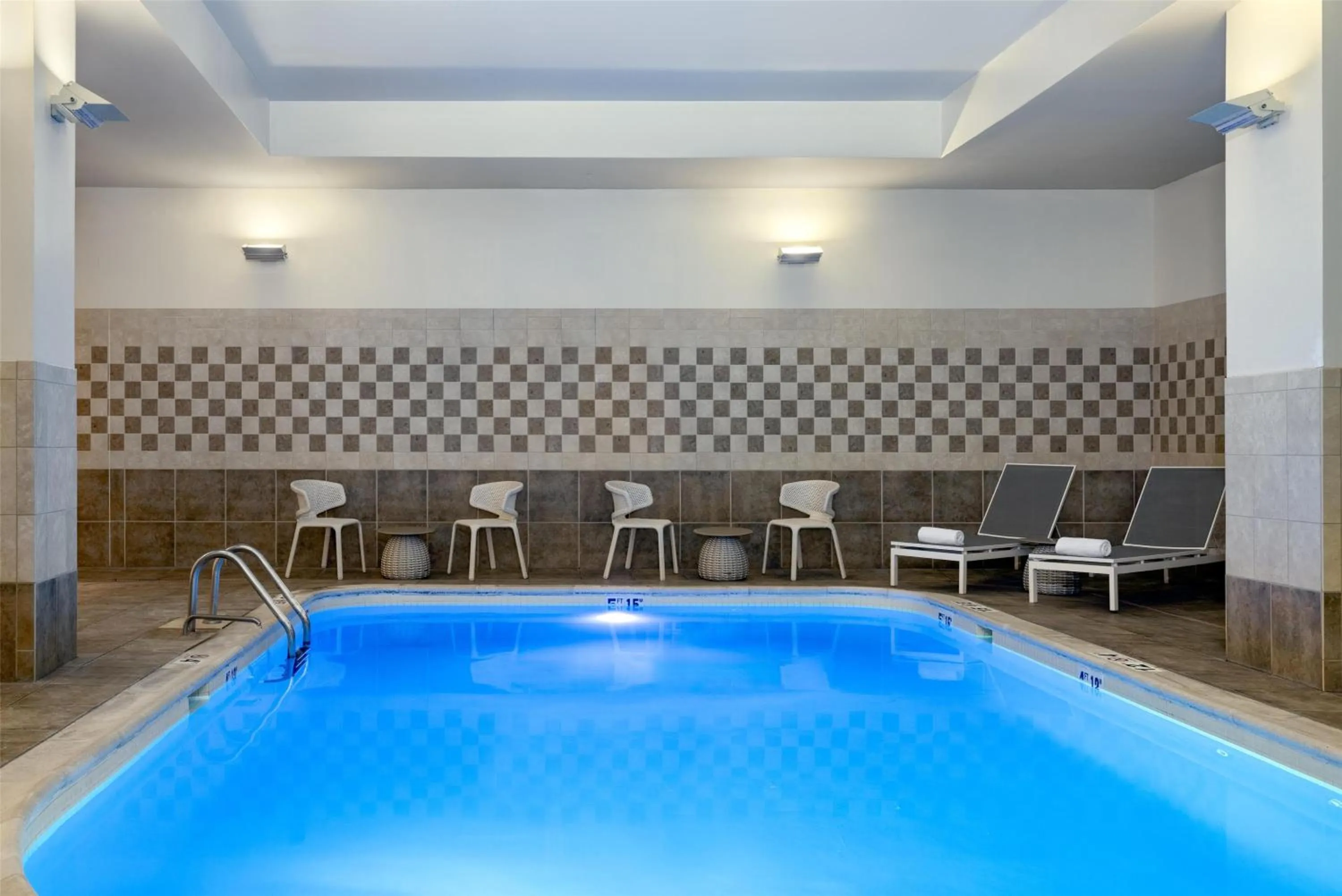 Pool view in Hilton Garden Inn Indianapolis Downtown