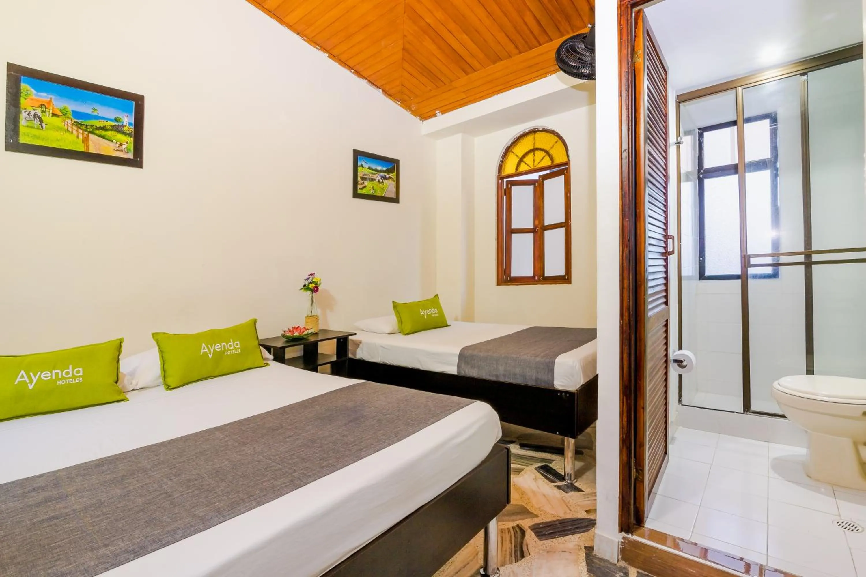 Toilet, Bed in Ayenda 1411 Caney Sede Ingenio