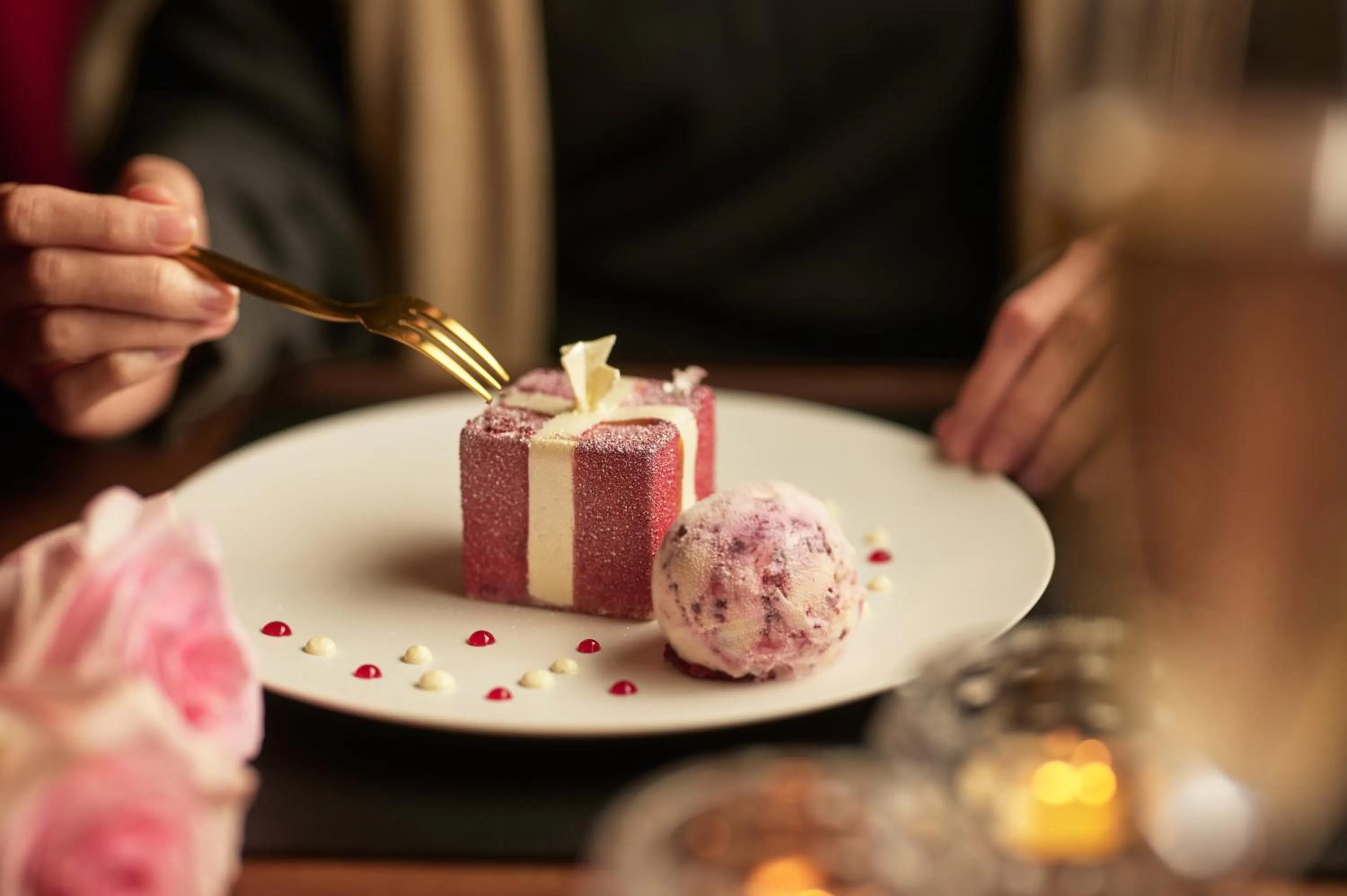 Restaurant/places to eat in Crowne Plaza Hong Kong Kowloon East by IHG