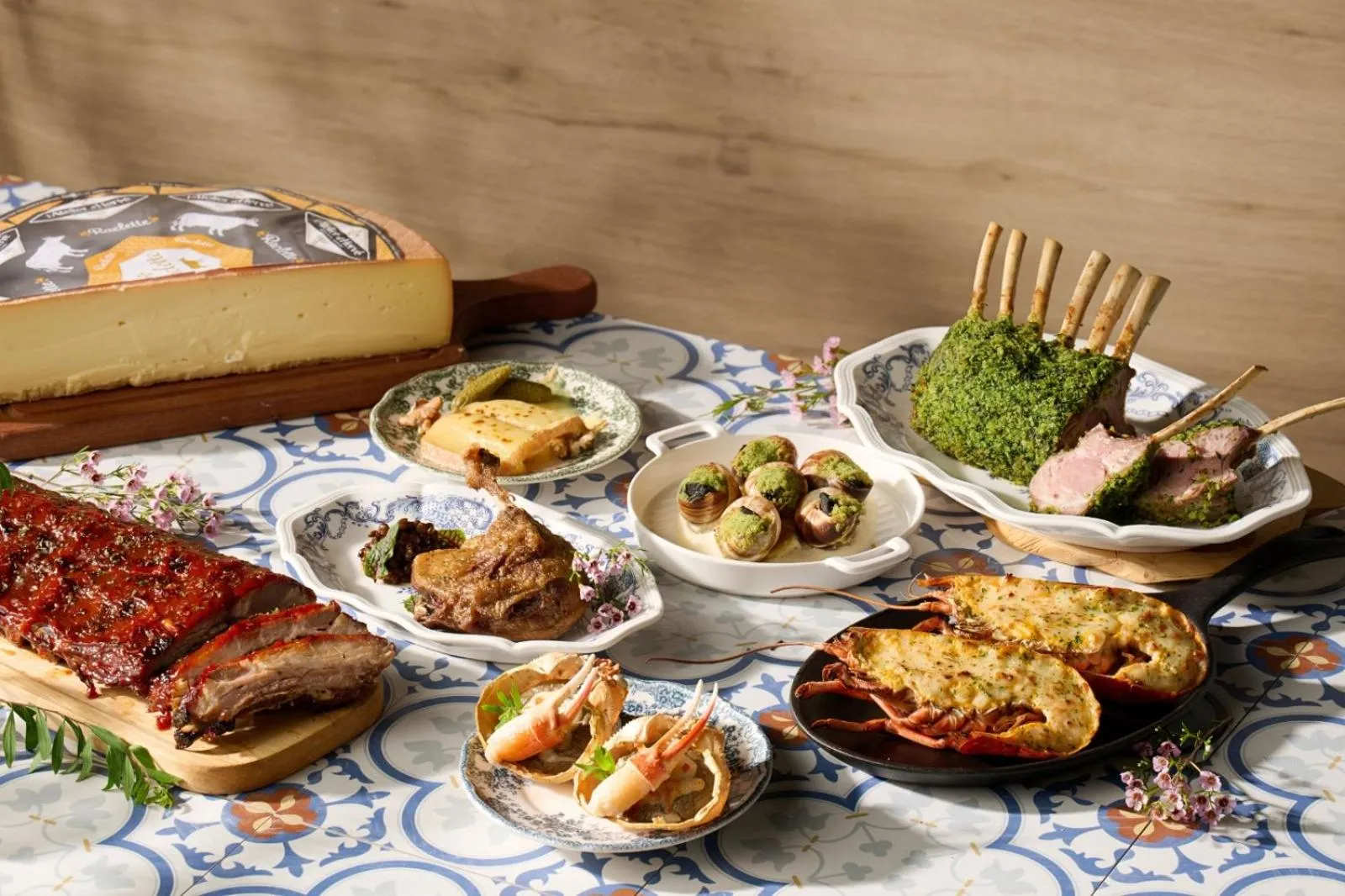 Restaurant/places to eat in Crowne Plaza Hong Kong Kowloon East by IHG