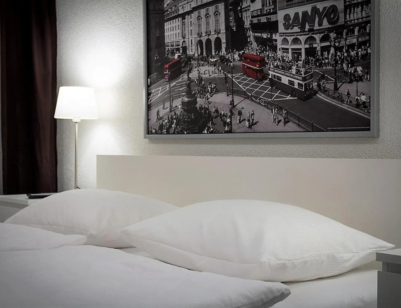 Bed in Hotel Krone Zentrum